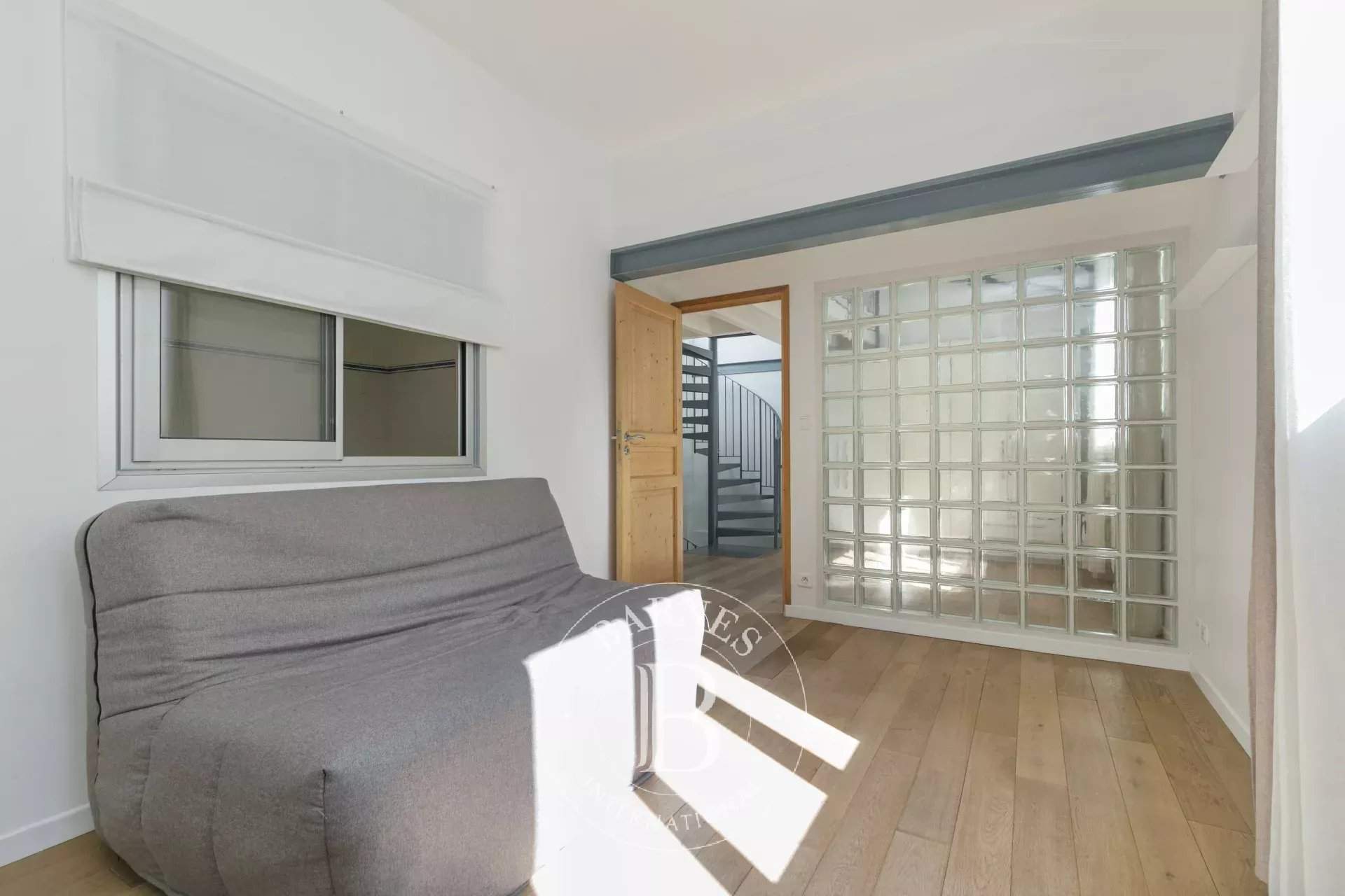 Paris  - Appartement 4 Pi&egrave;ces 3 Chambres - picture 8