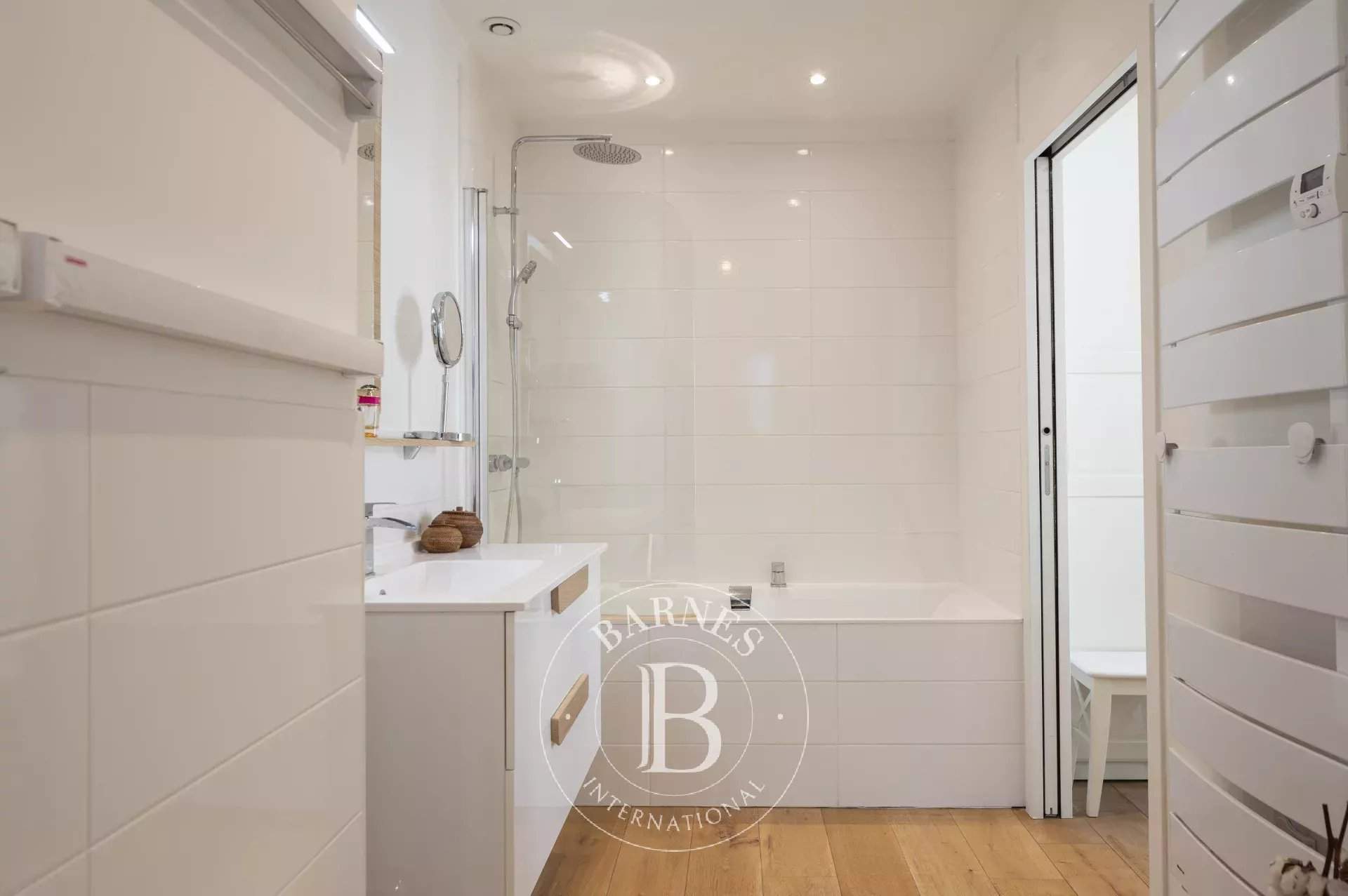 Paris  - Apartment 2 Bedrooms - picture 9