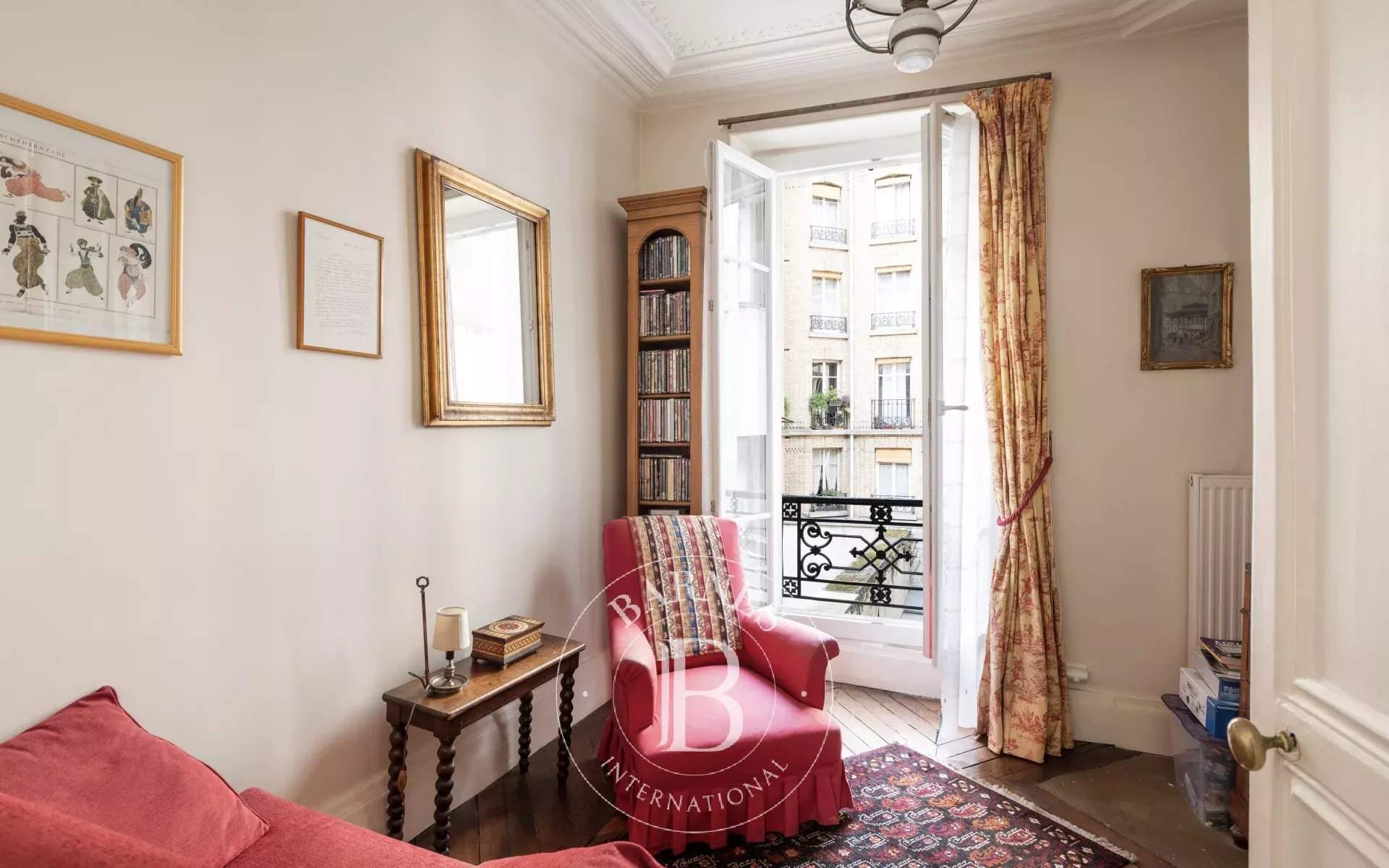 Paris  - Apartment 4 Bedrooms - picture 8