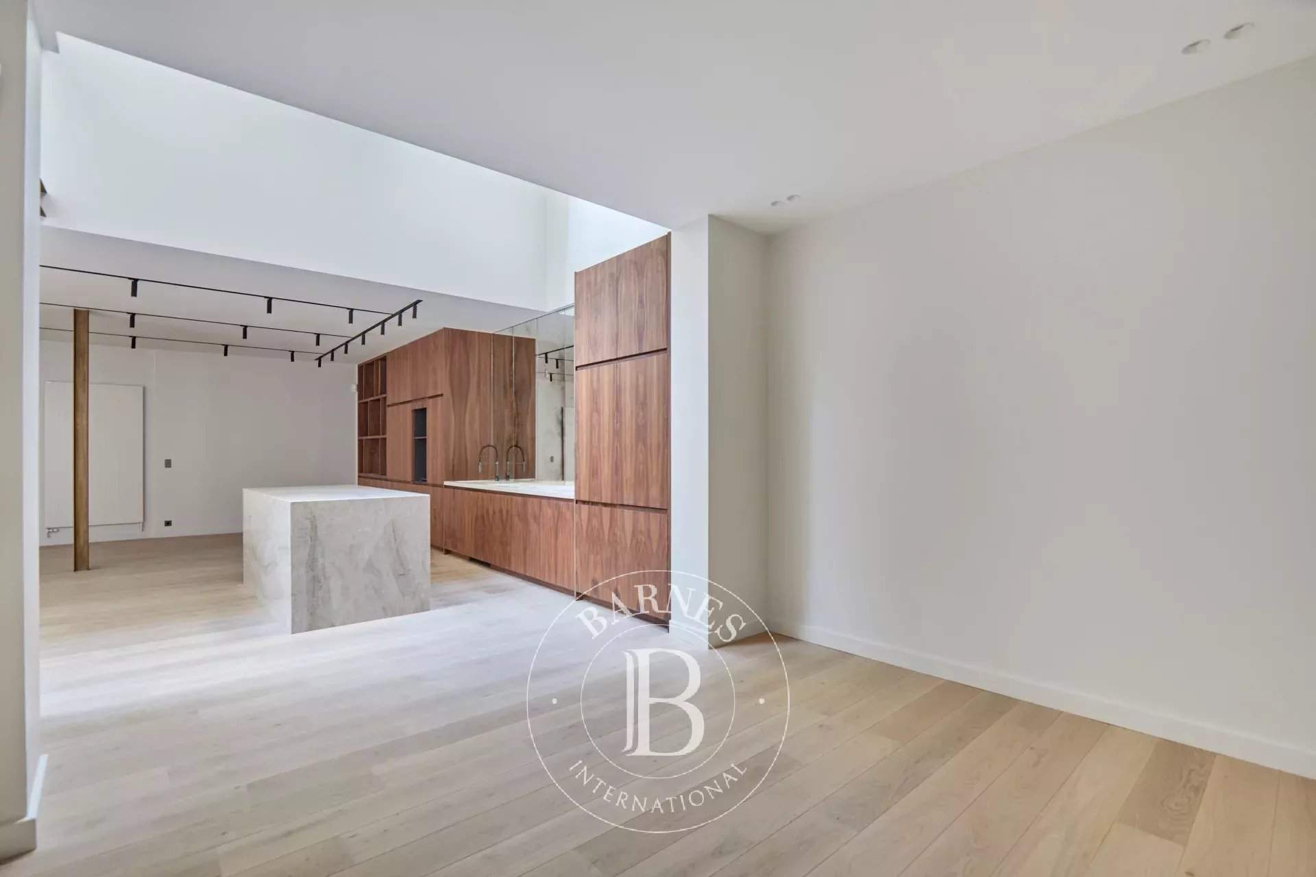 Paris  - Apartment 3 Bedrooms - picture 10