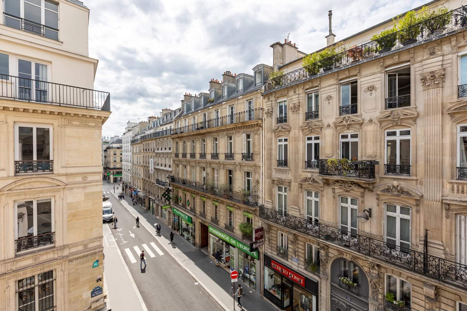 Paris  - Apartment 3 Bedrooms - picture 8
