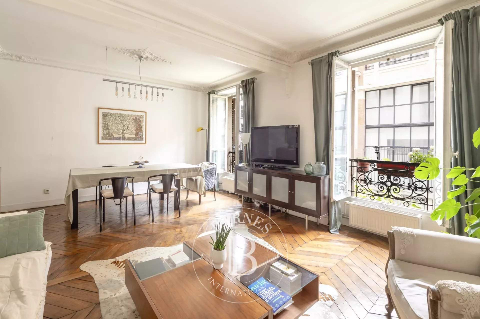 Paris  - Apartment 2 Bedrooms - picture 2
