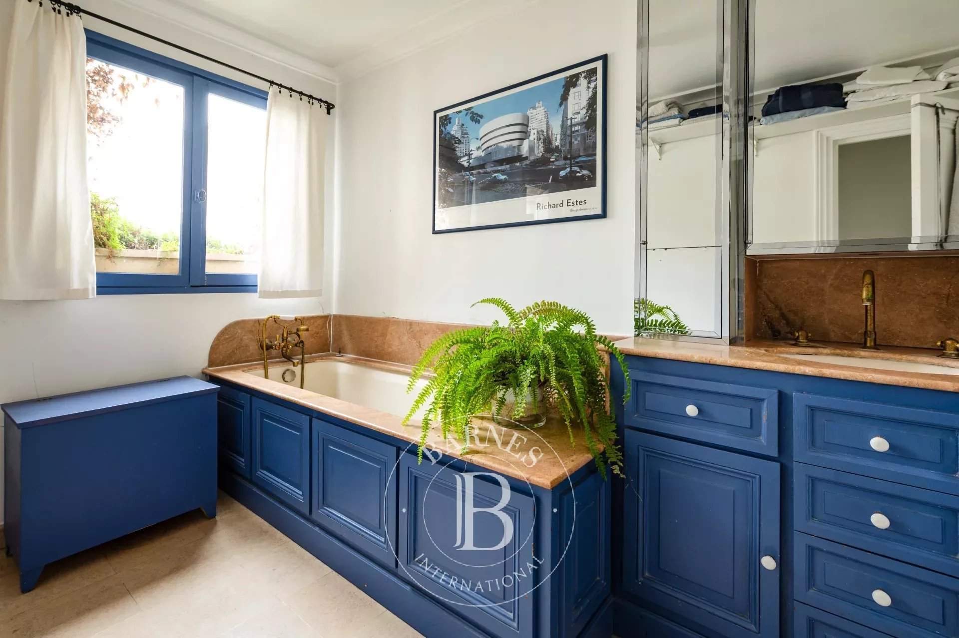 Paris  - Apartment 3 Bedrooms - picture 10