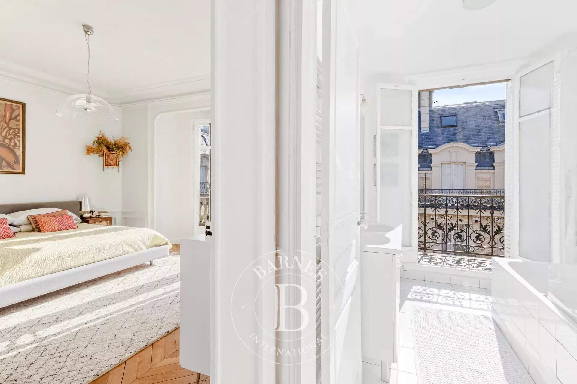 Paris  - Apartment 4 Bedrooms - picture 11