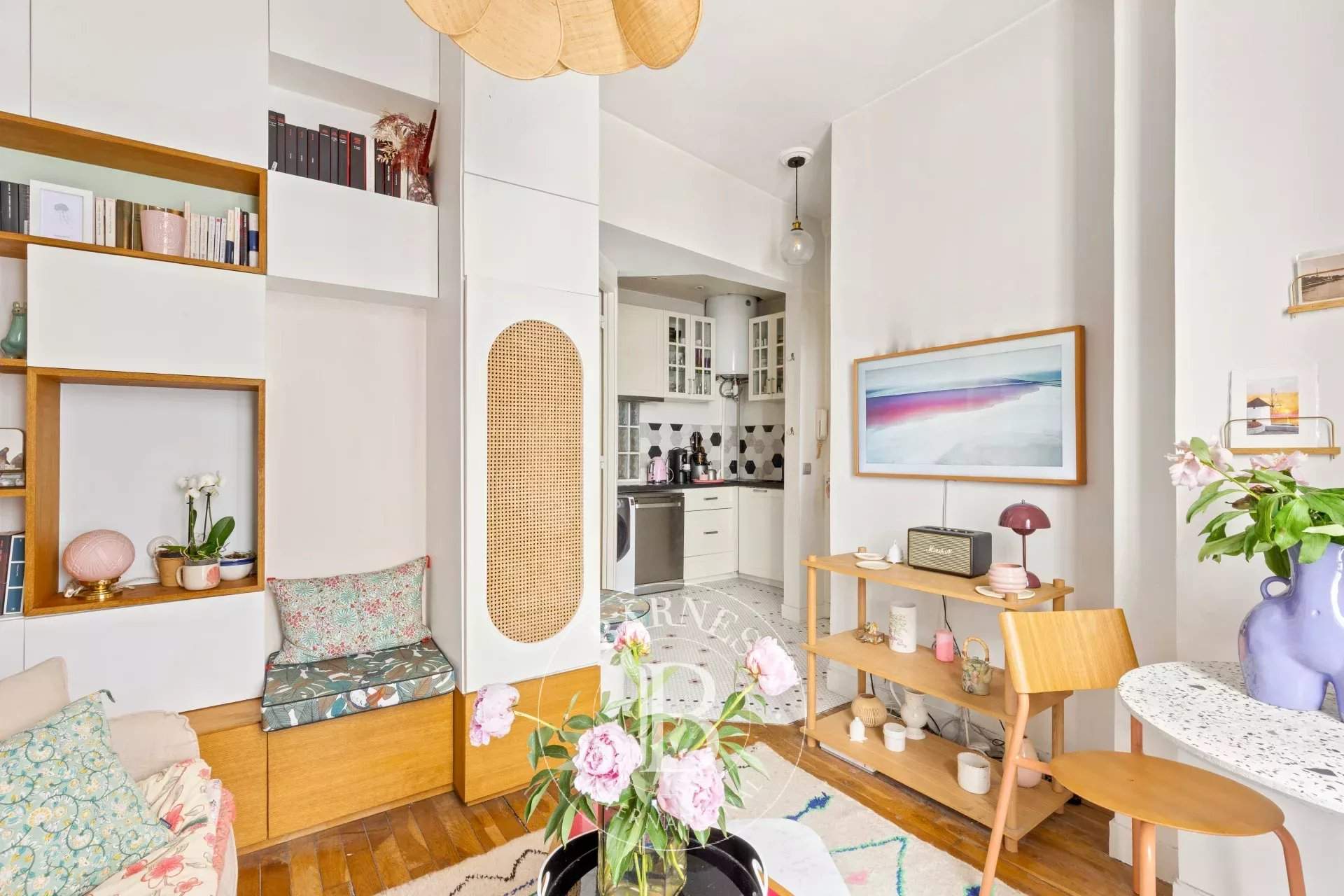 Paris  - Appartement 2 Pi&egrave;ces, 1 Chambre - picture 2