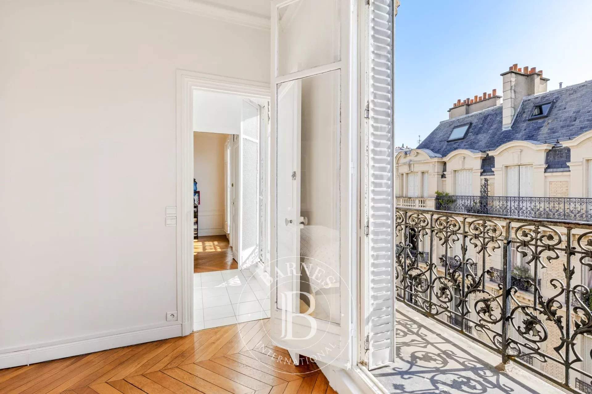 Paris  - Apartment 4 Bedrooms - picture 14