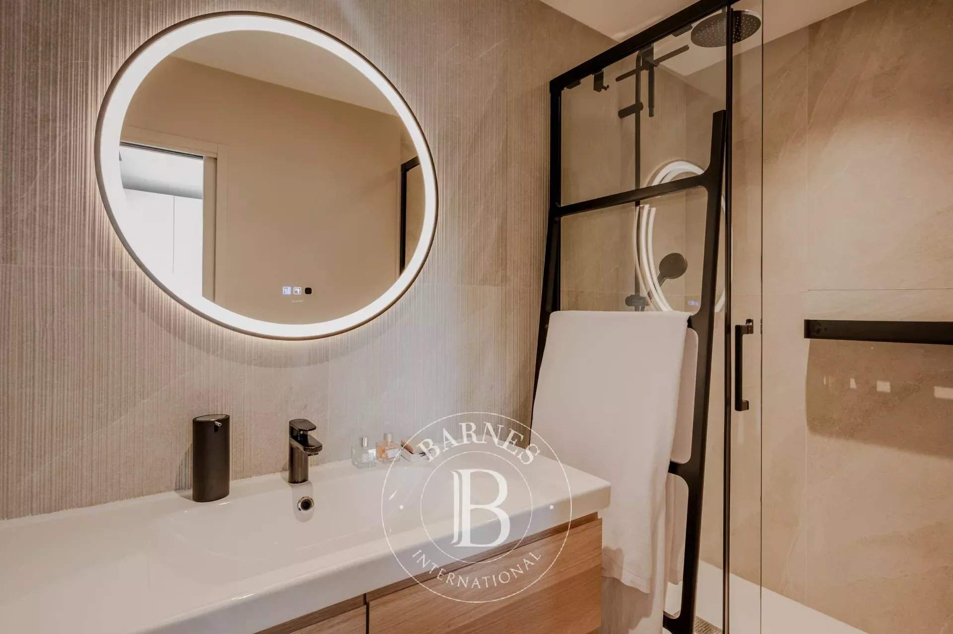 Paris  - Piso 2 Cuartos, 1 Habitacion - picture 6