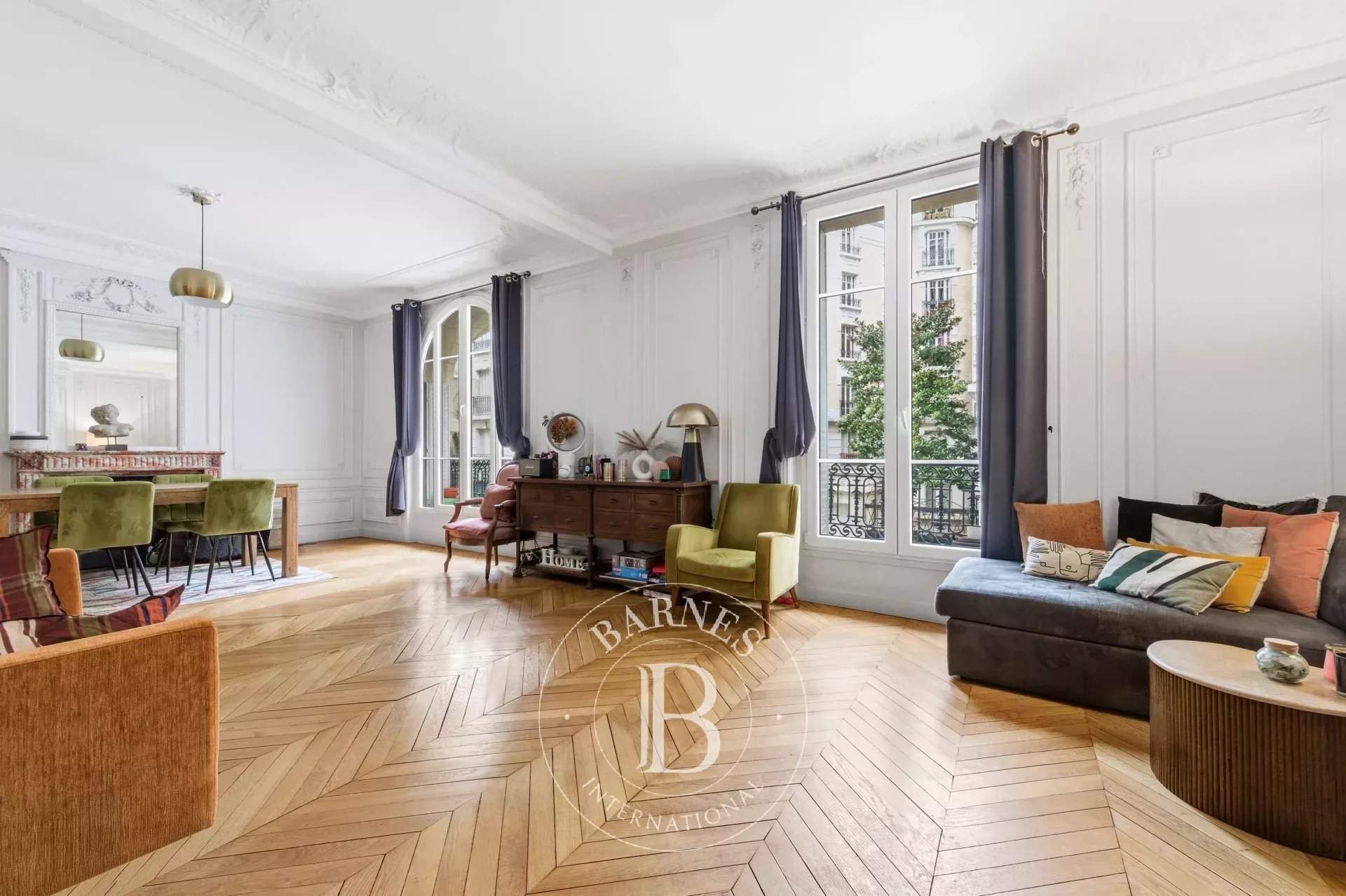 Paris  - Apartment 3 Bedrooms - picture 1