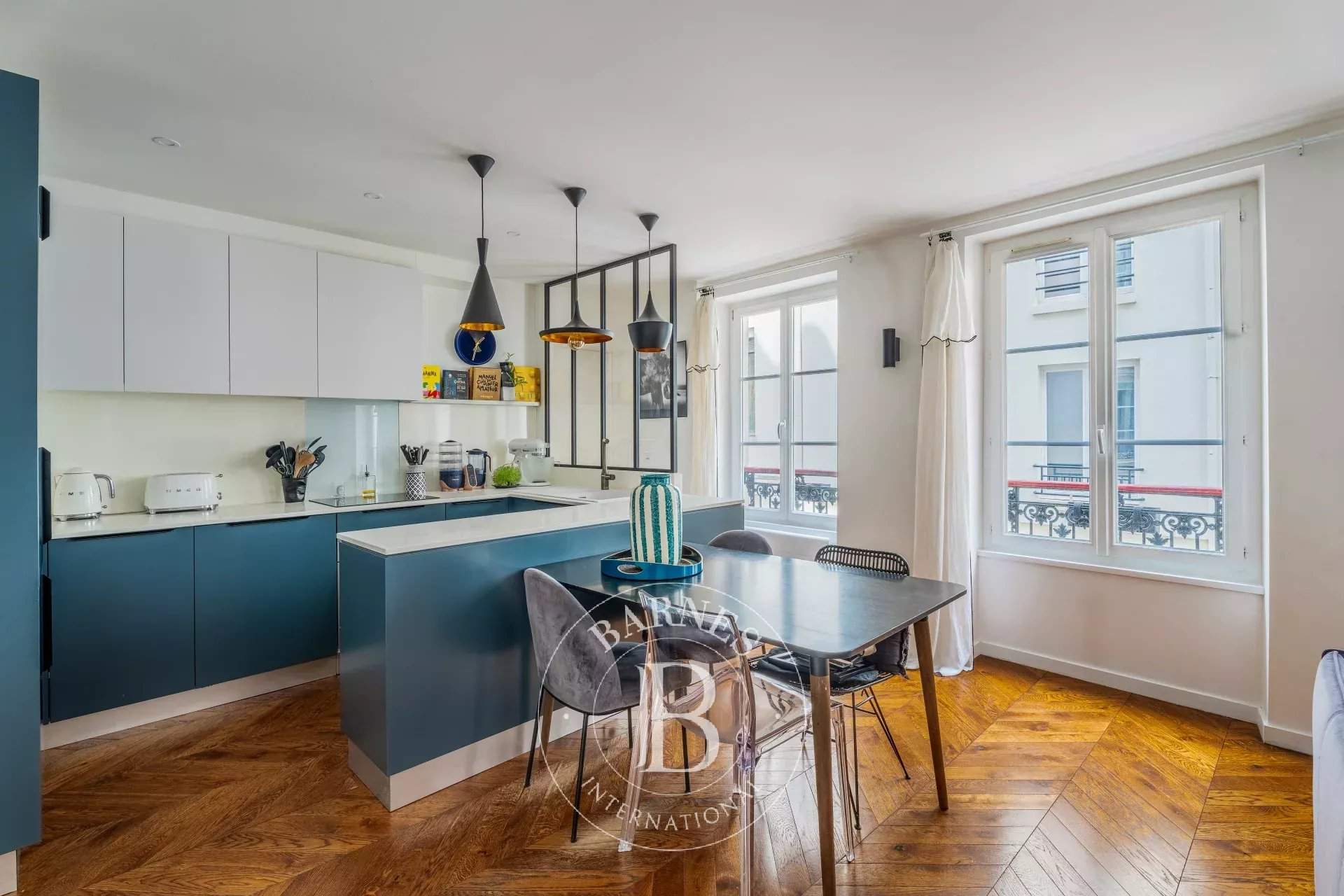 Paris  - Appartement 3 Pi&egrave;ces 2 Chambres - picture 1