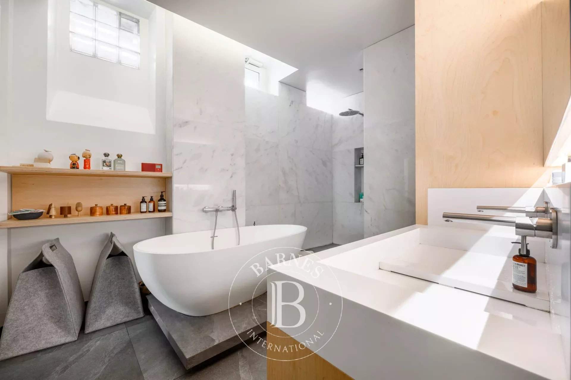 Paris  - Apartment 4 Bedrooms - picture 17