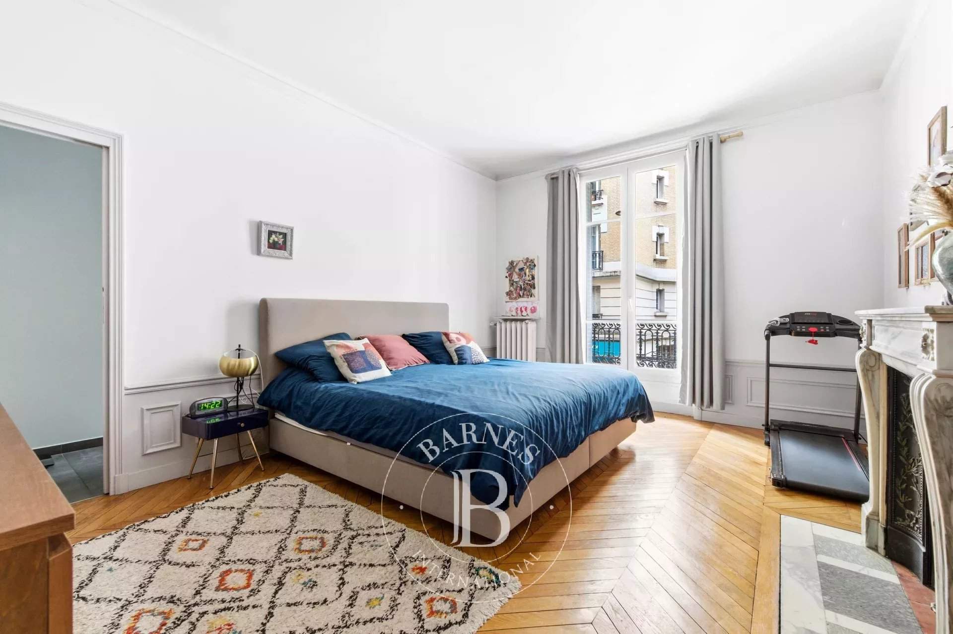 Paris  - Apartment 3 Bedrooms - picture 12