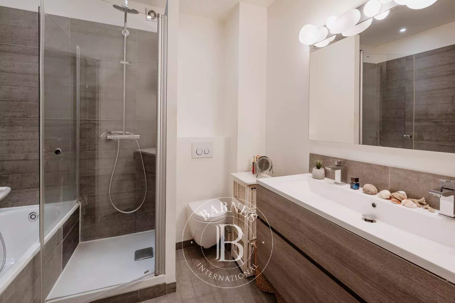 Paris  - Appartement 5 Pi&egrave;ces 3 Chambres - picture 11