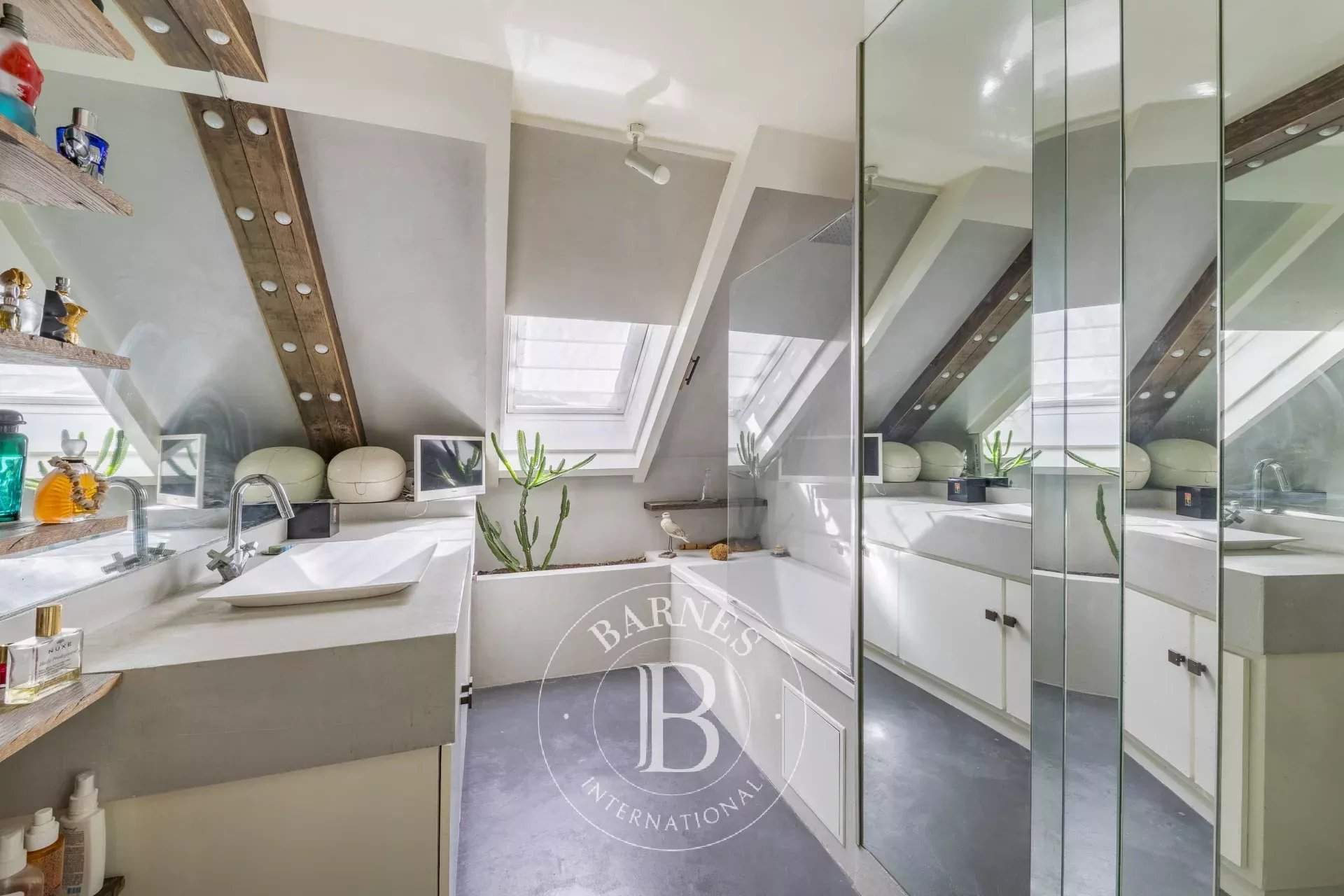 Paris  - Apartment 2 Bedrooms - picture 12