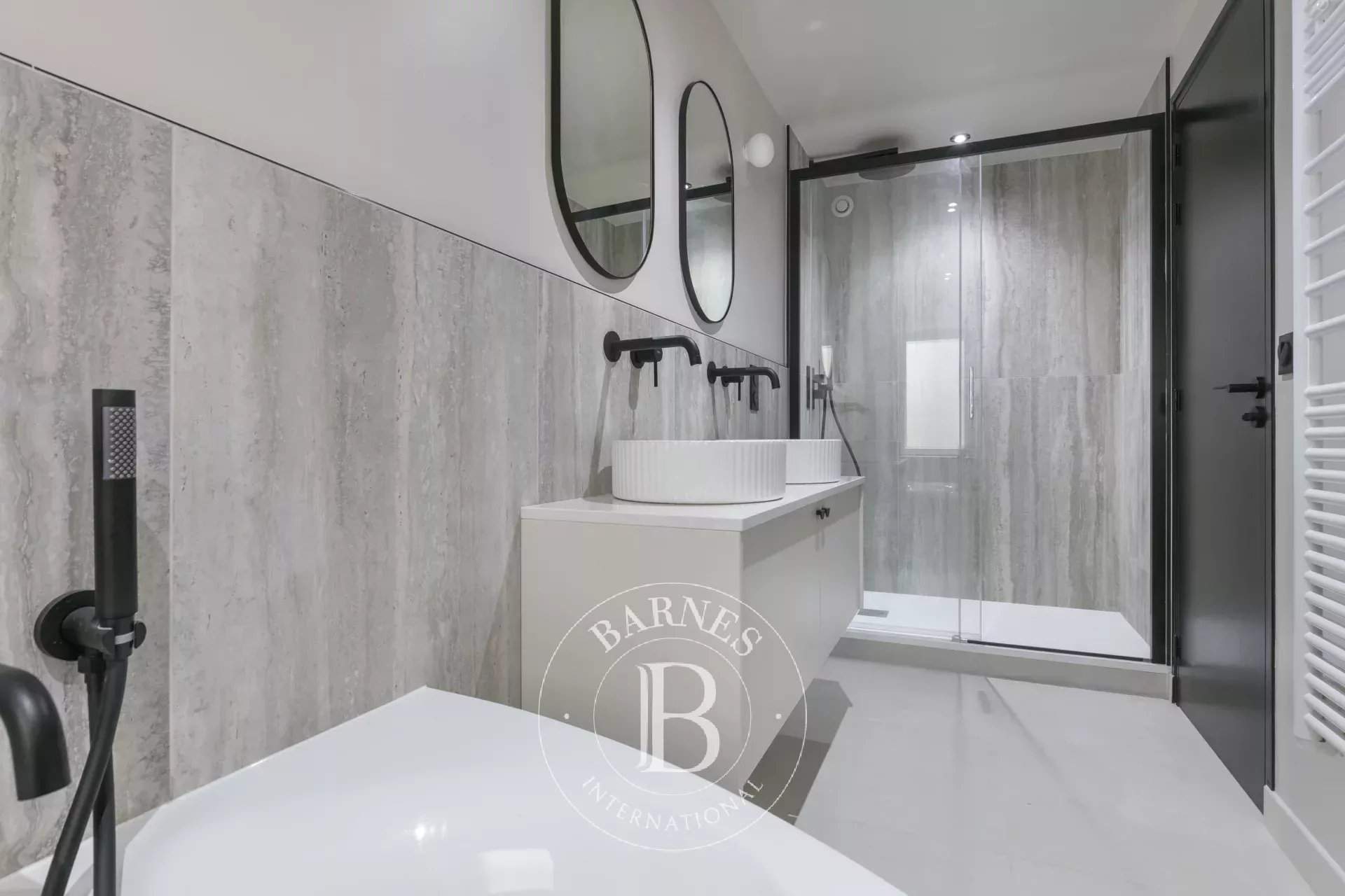 Paris  - Apartment 4 Bedrooms - picture 15