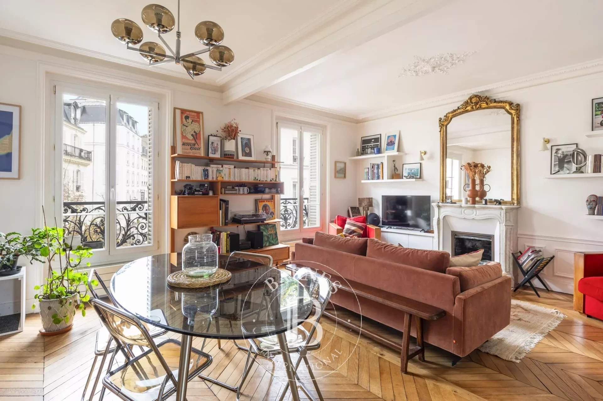 Paris  - Appartement 4 Pièces 2 Chambres - picture 1