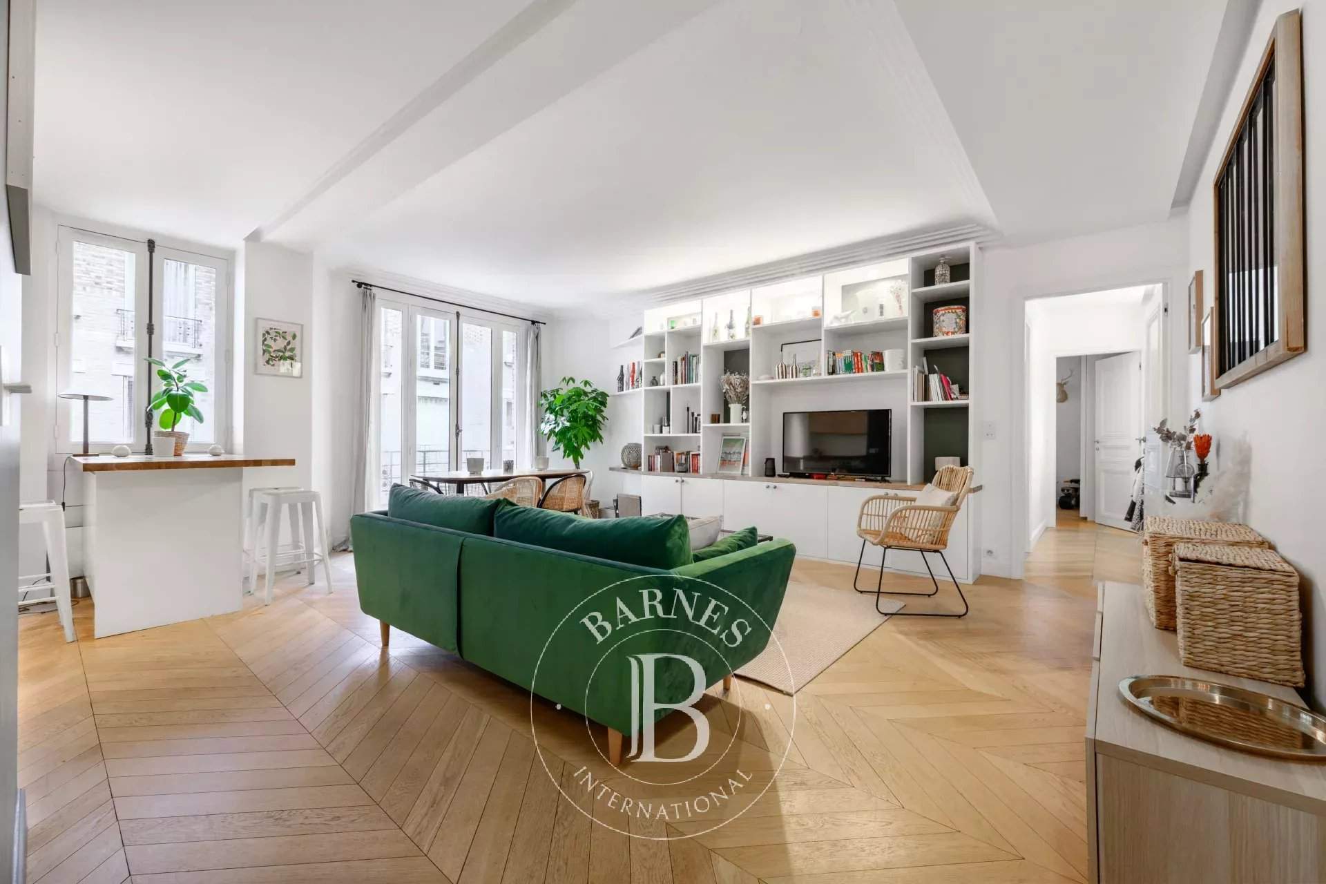 Paris  - Appartement 4 Pi&egrave;ces 3 Chambres - picture 2