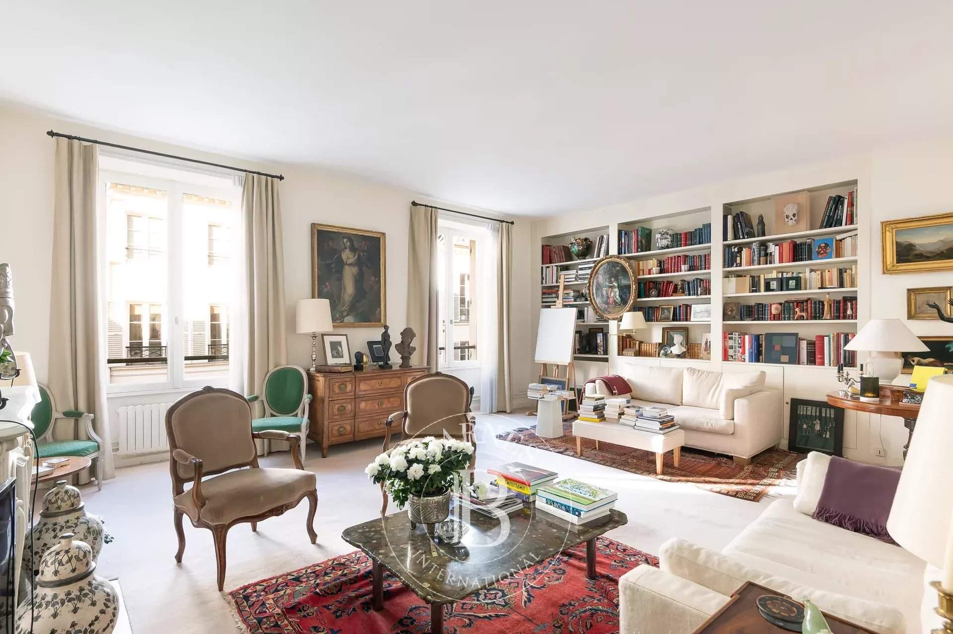 Paris  - Apartment 3 Bedrooms - picture 1