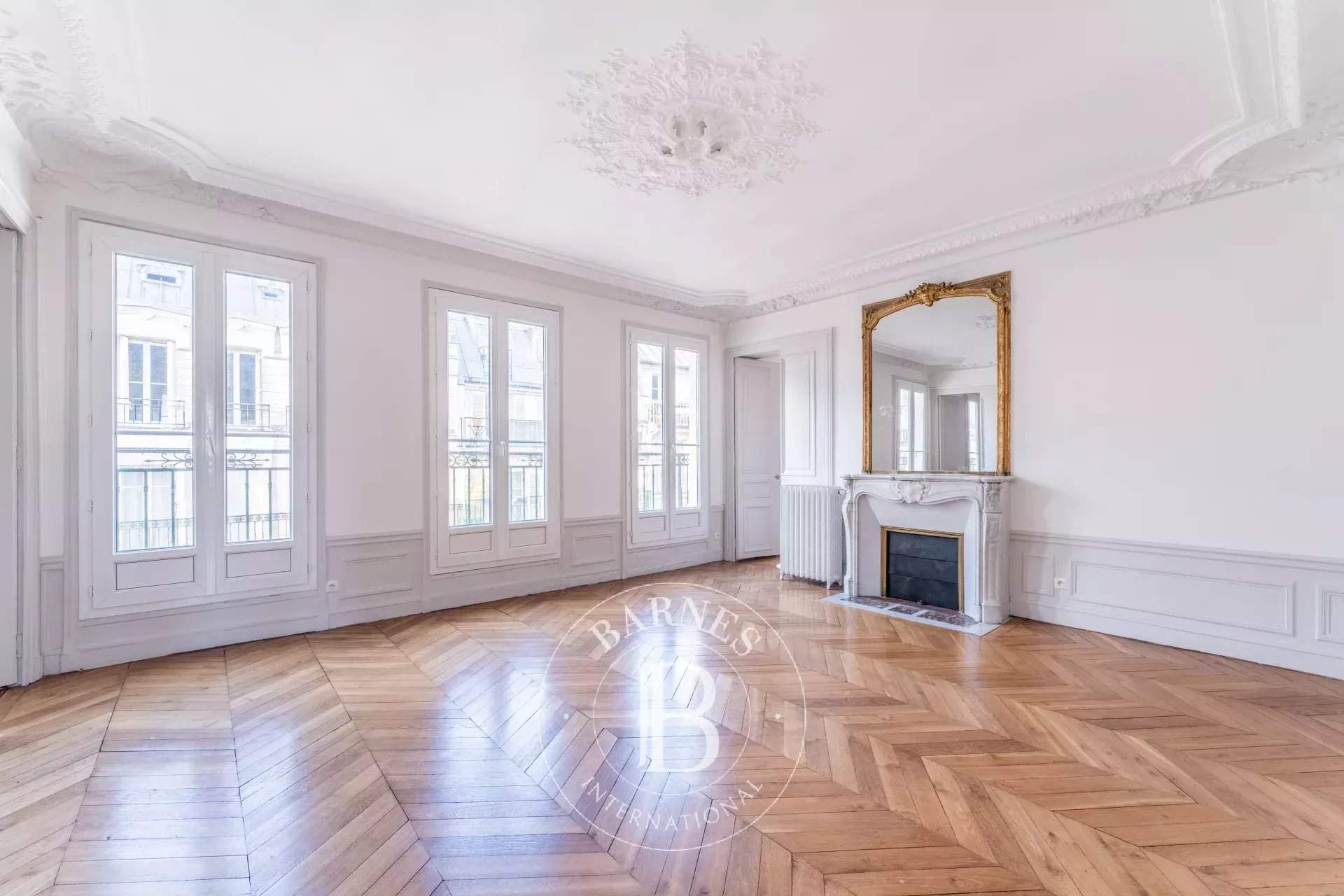 Paris  - Apartment 4 Bedrooms - picture 2