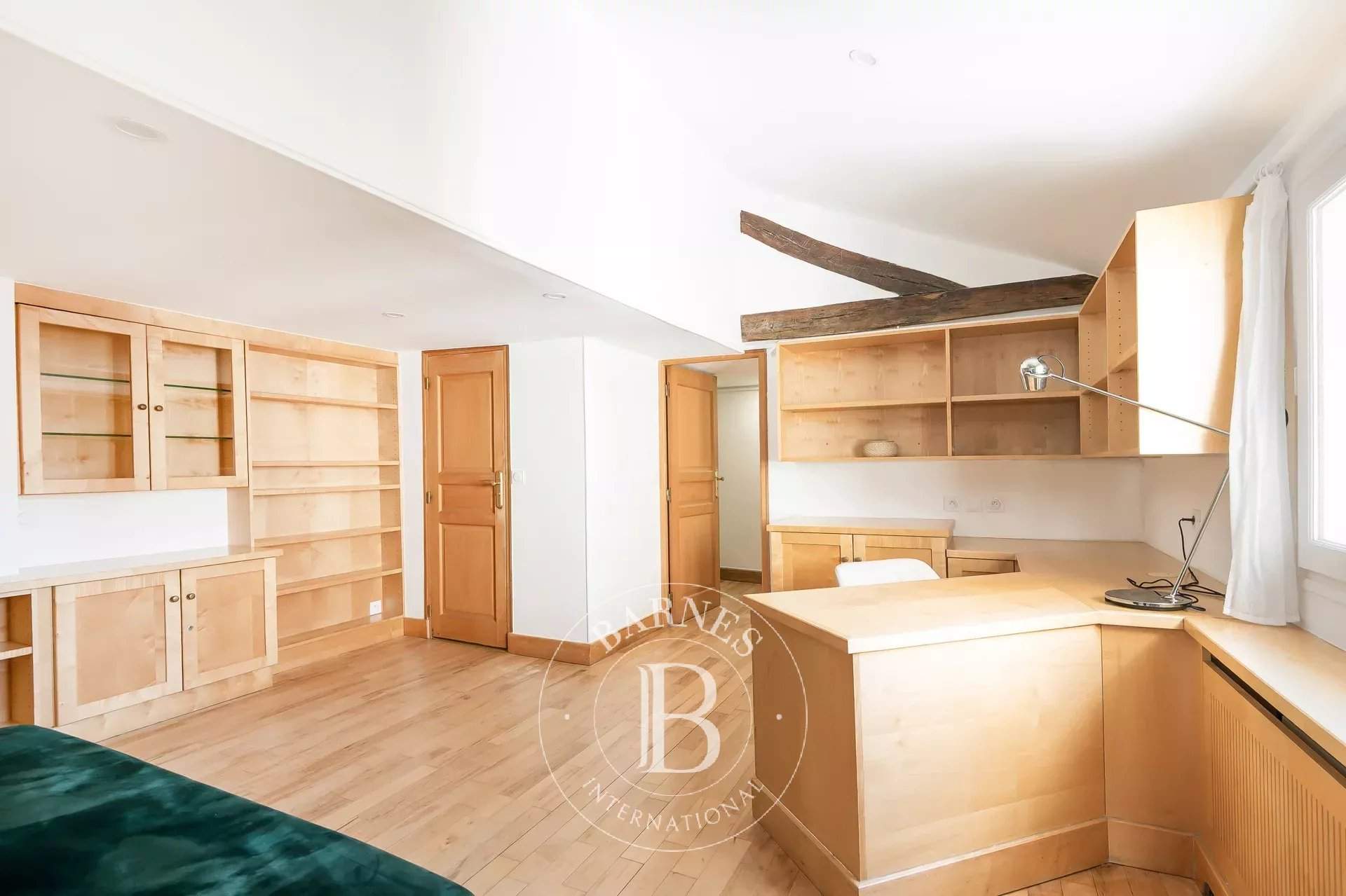 Paris  - Apartment 3 Bedrooms - picture 12