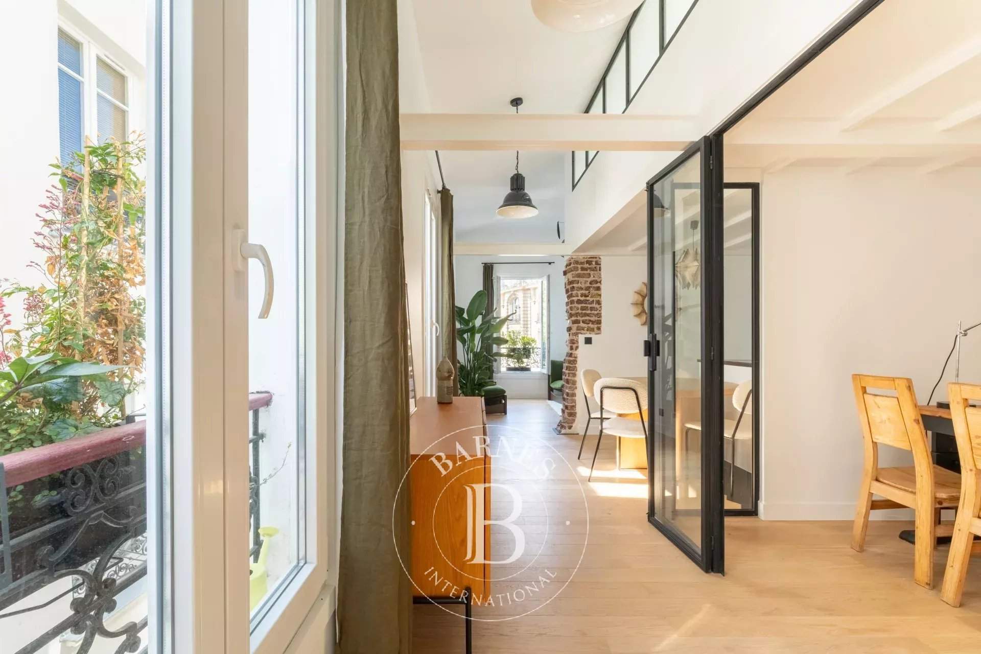 Paris  - Apartment 1 Bedroom - picture 1