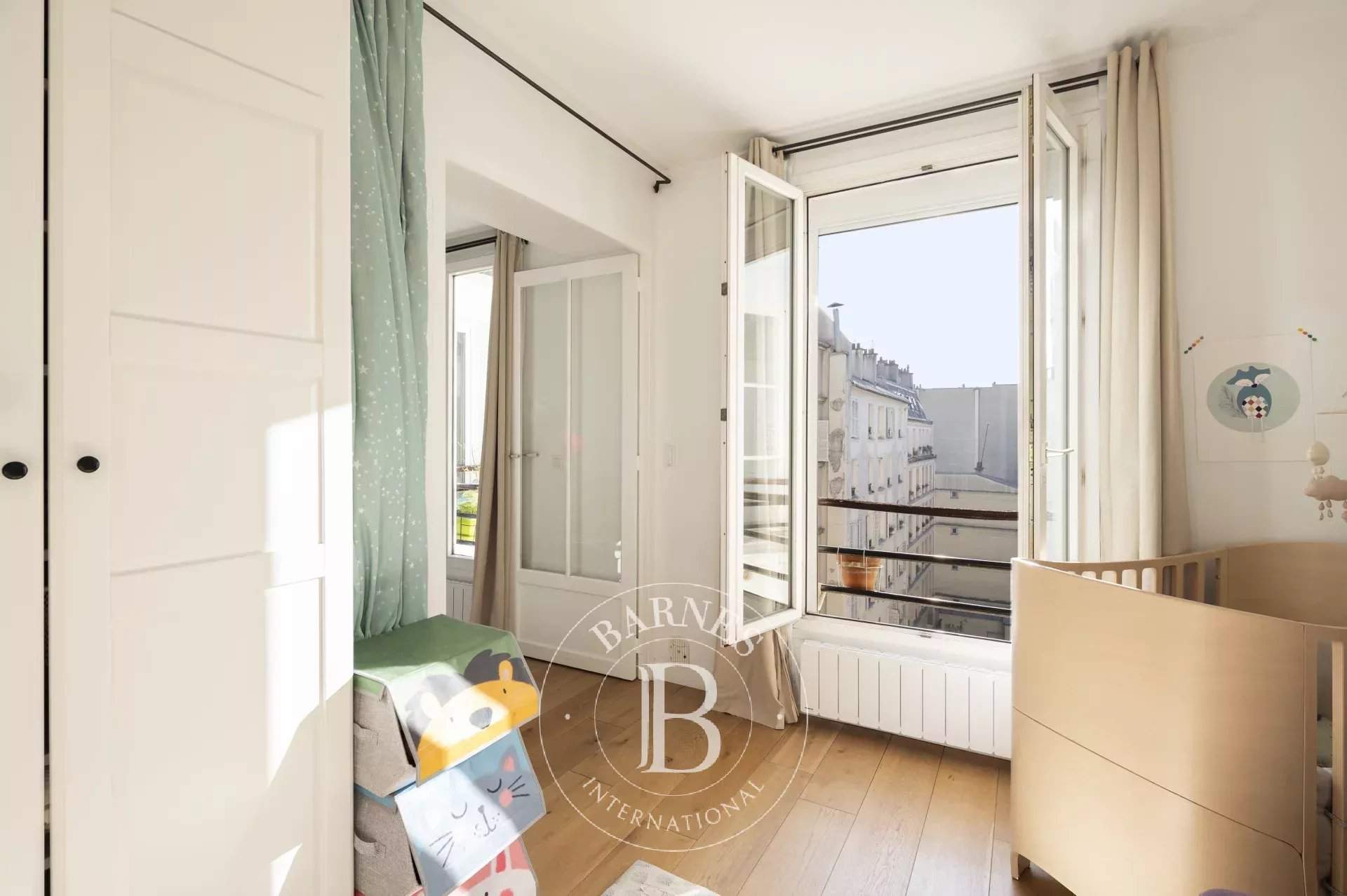 Paris  - Apartment 2 Bedrooms - picture 3