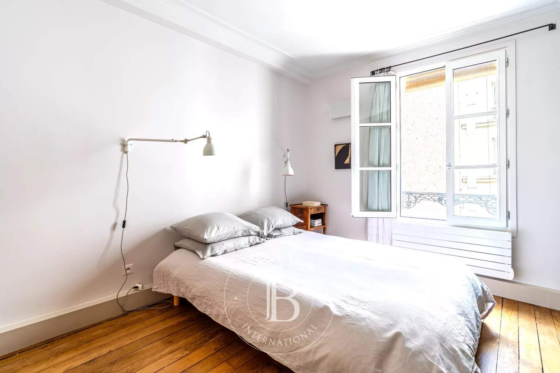 Paris  - Apartment 3 Bedrooms - picture 13