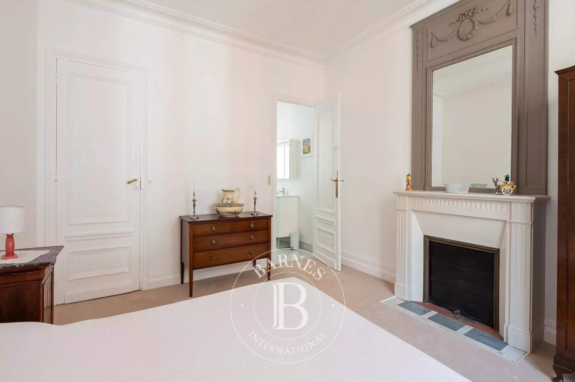 Paris  - Appartement 6 Pièces 3 Chambres - picture 14