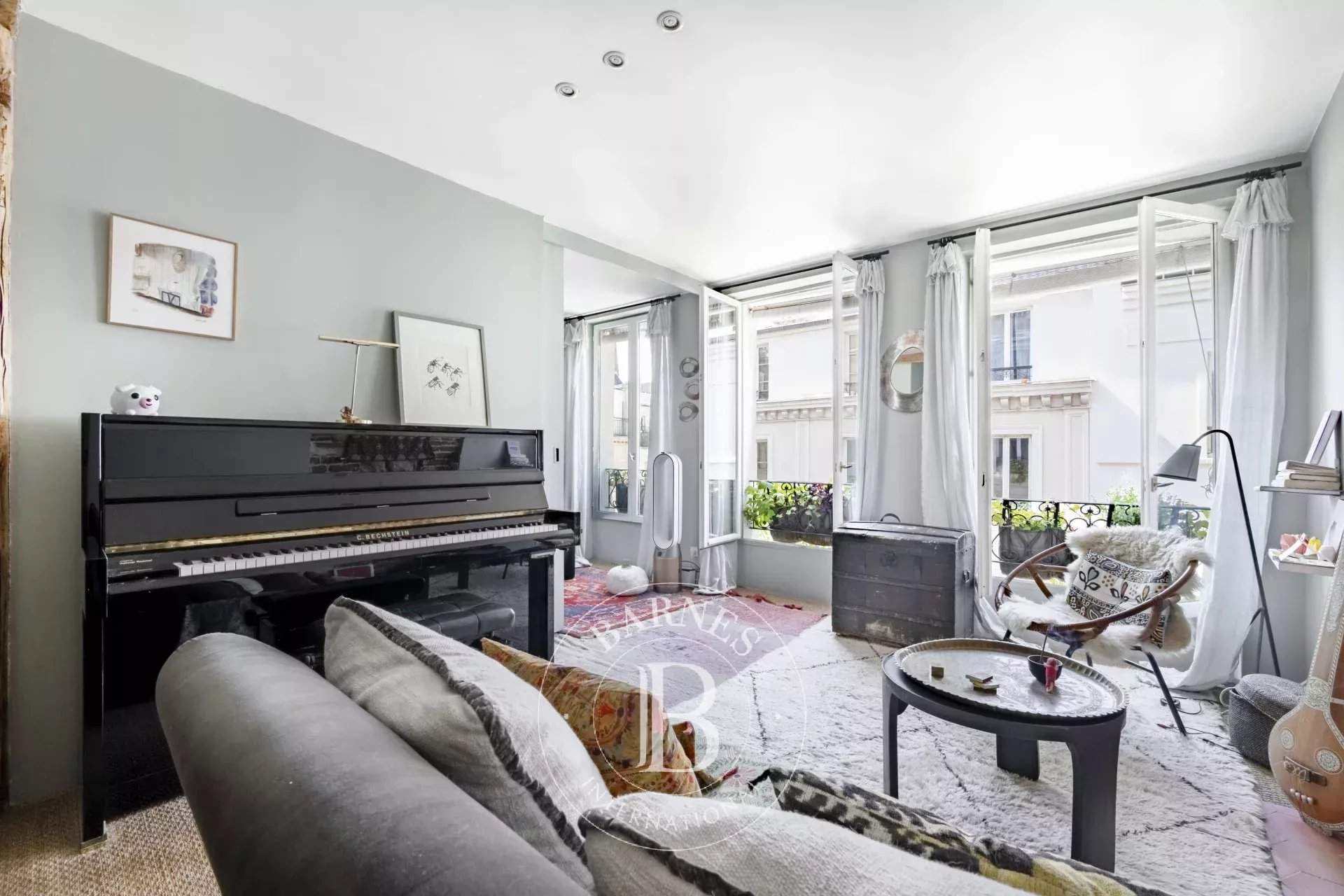 Paris  - Apartment 1 Bedroom - picture 1