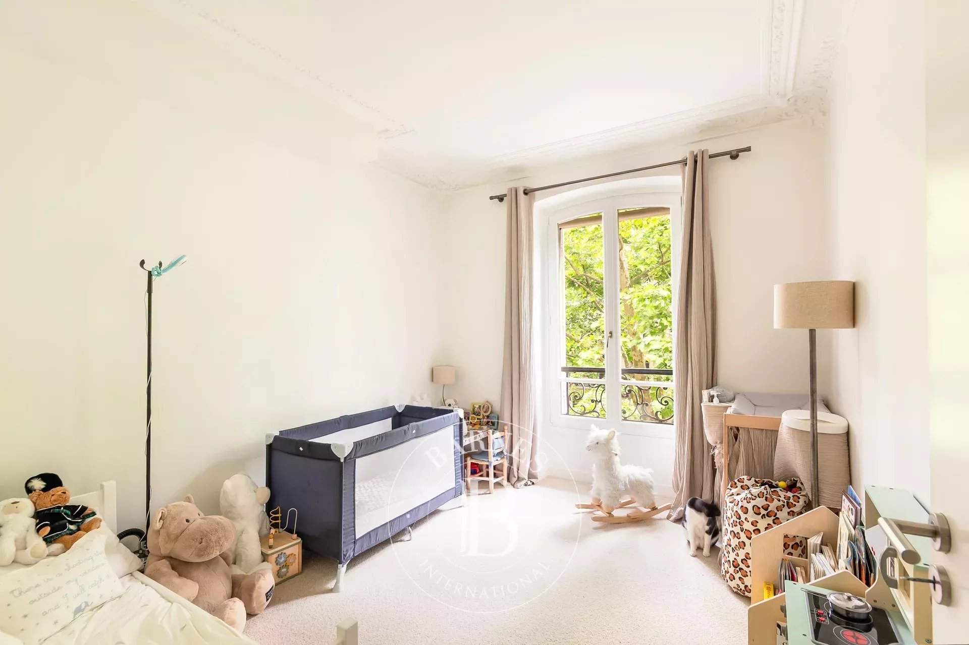 Paris  - Apartment 3 Bedrooms - picture 11