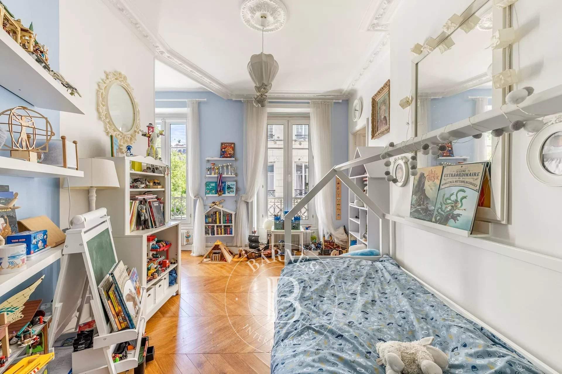 Paris  - Appartement 5 Pi&egrave;ces 3 Chambres - picture 14
