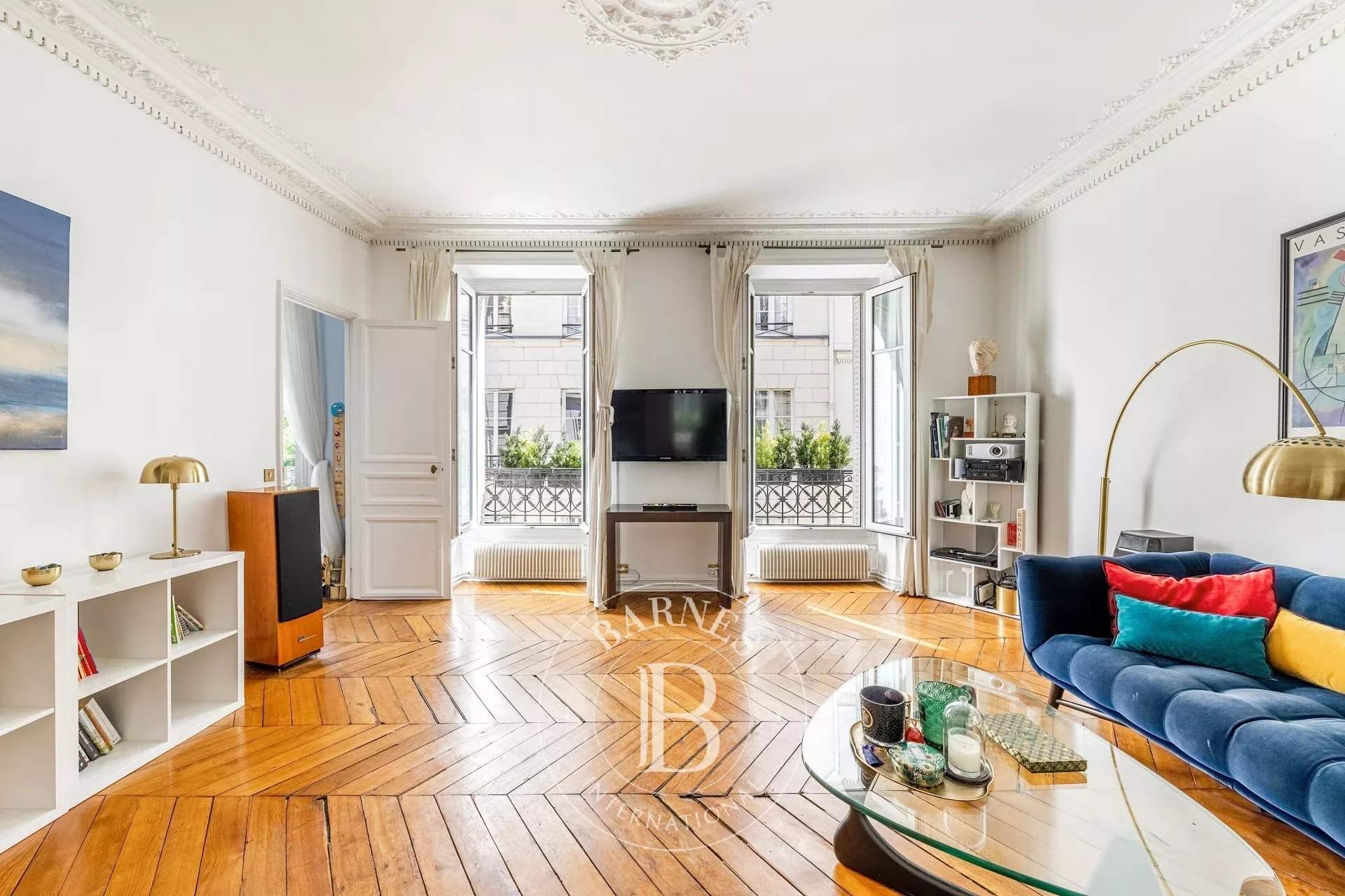 Paris  - Appartement 5 Pi&egrave;ces 3 Chambres - picture 2