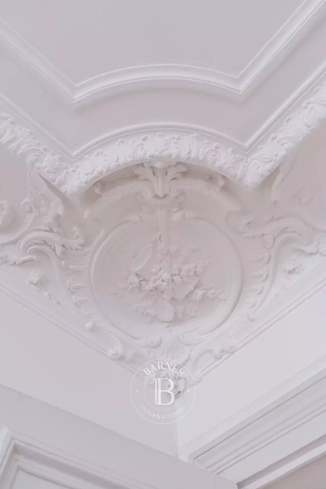 Paris  - Apartment 4 Bedrooms - picture 14
