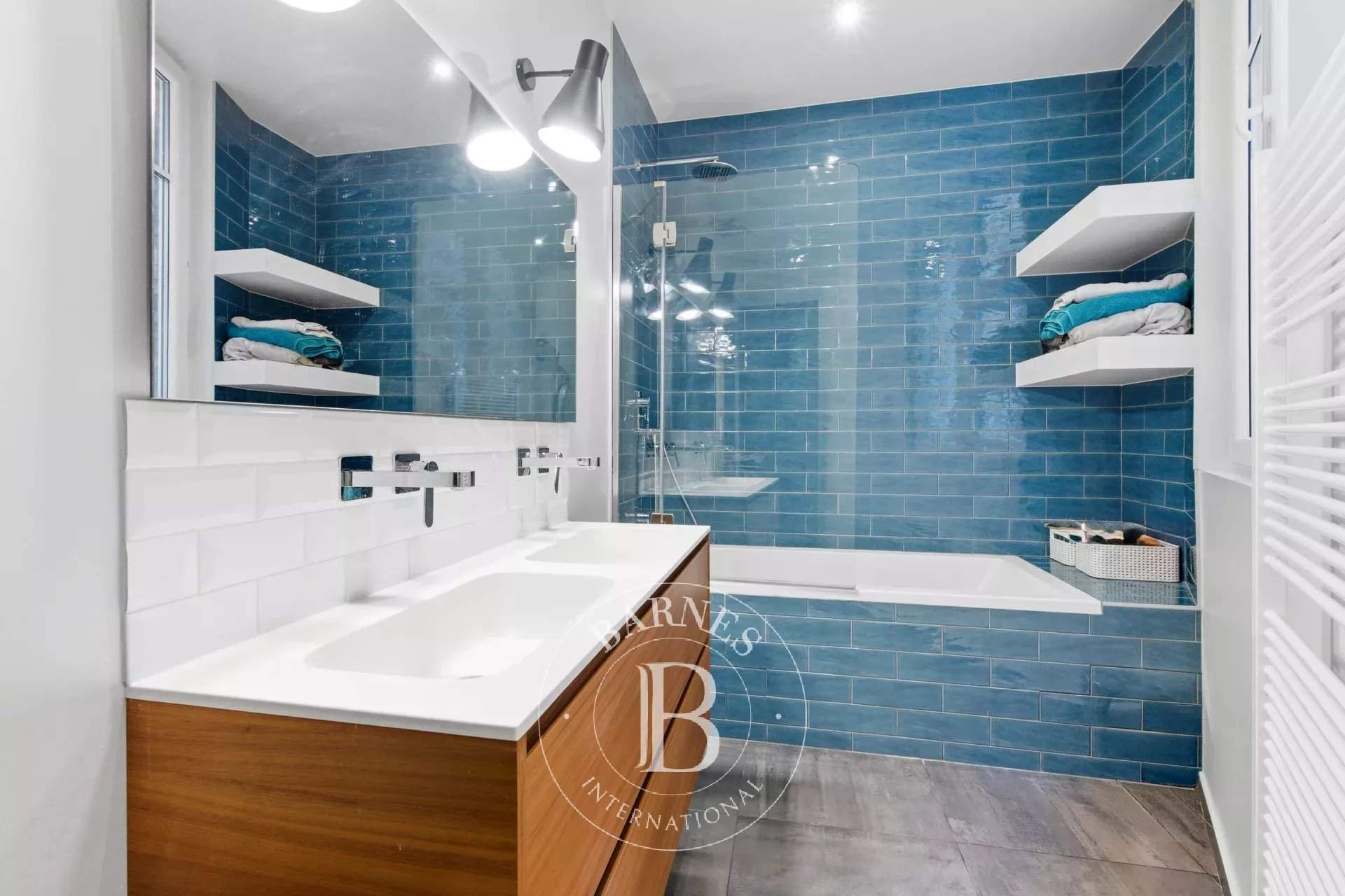 Paris  - Apartment 3 Bedrooms - picture 16