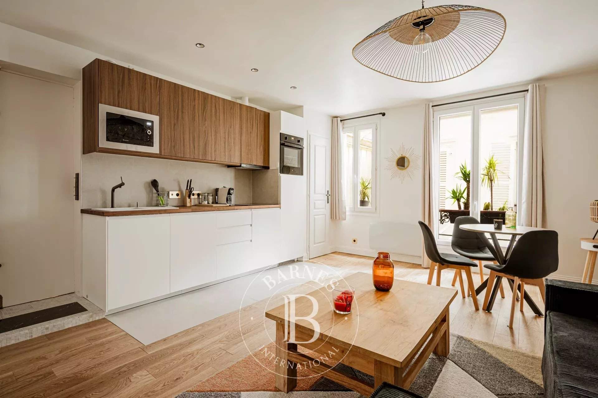 Paris  - Piso 2 Cuartos, 1 Habitacion - picture 1