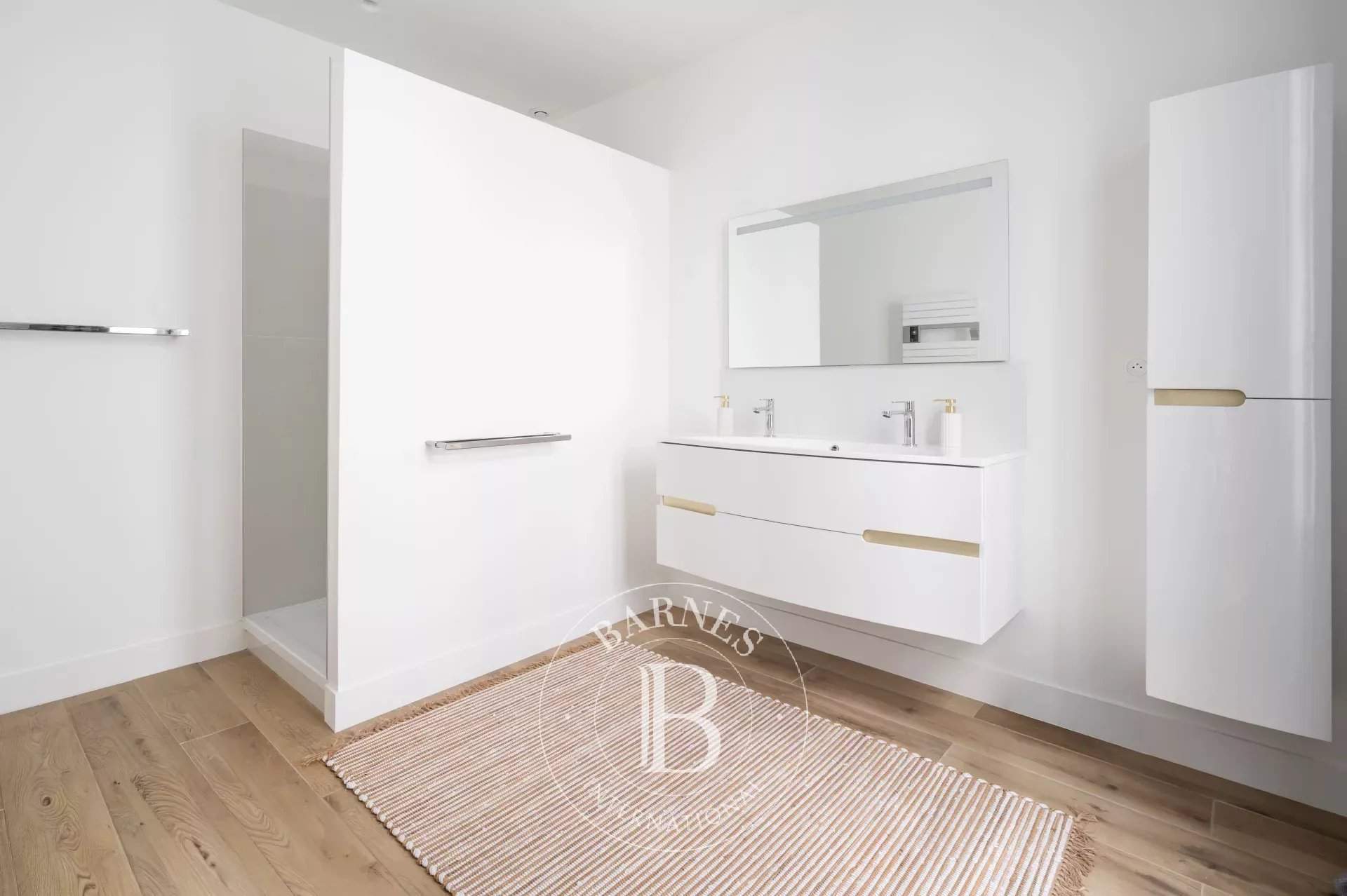 Paris  - Appartement 5 Pi&egrave;ces 2 Chambres - picture 16