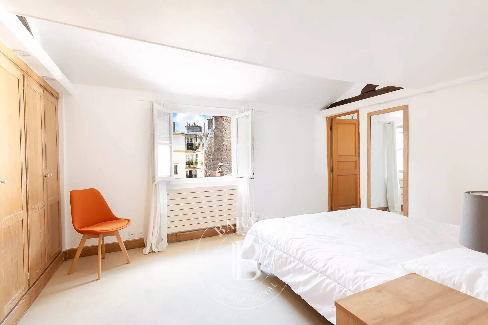 Paris  - Apartment 3 Bedrooms - picture 13