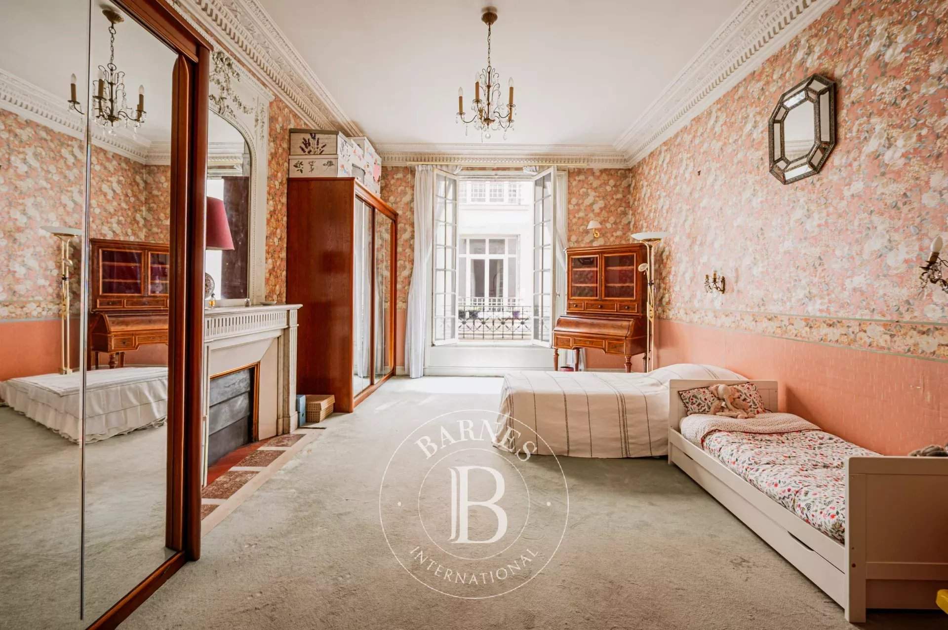 Paris  - Apartment 3 Bedrooms - picture 12