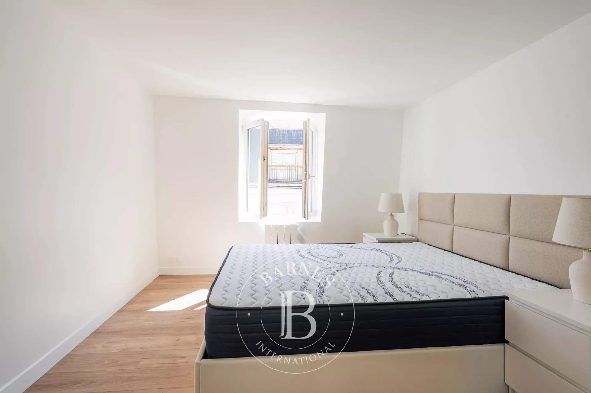 Paris  - Appartement 4 Pièces, 1 Chambre - picture 4