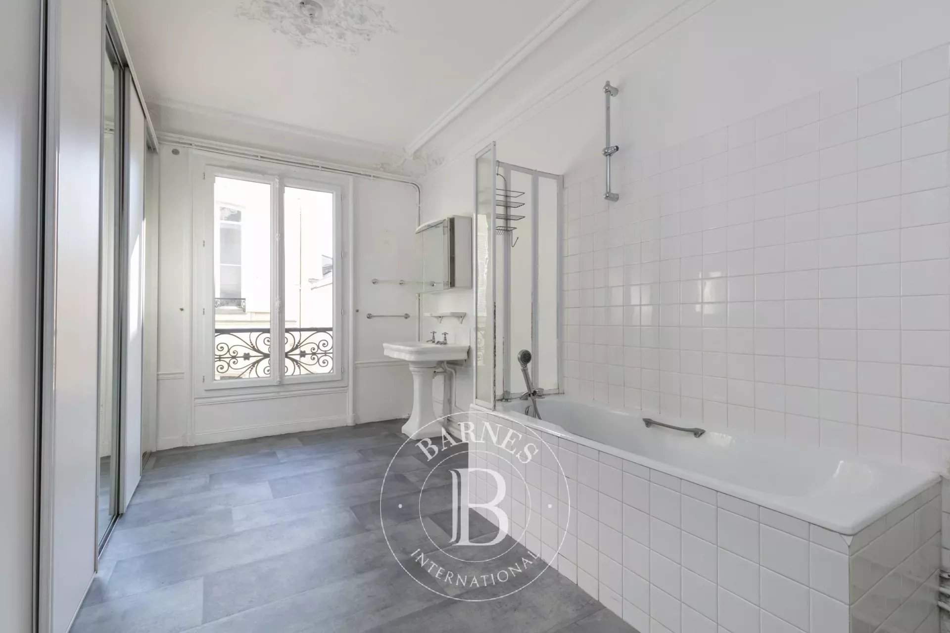 Paris  - Apartment 4 Bedrooms - picture 12