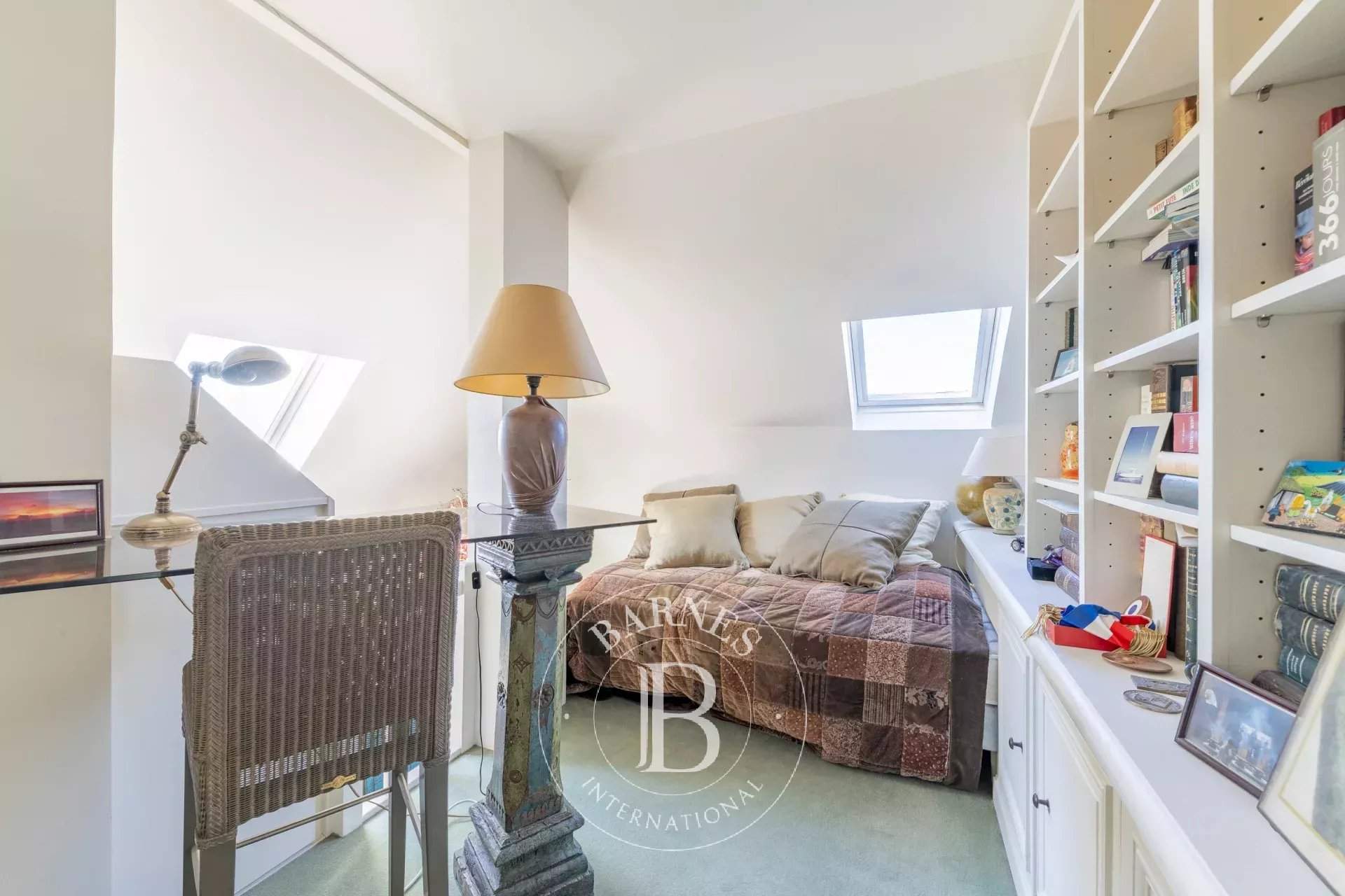 Paris  - Apartment 2 Bedrooms - picture 10