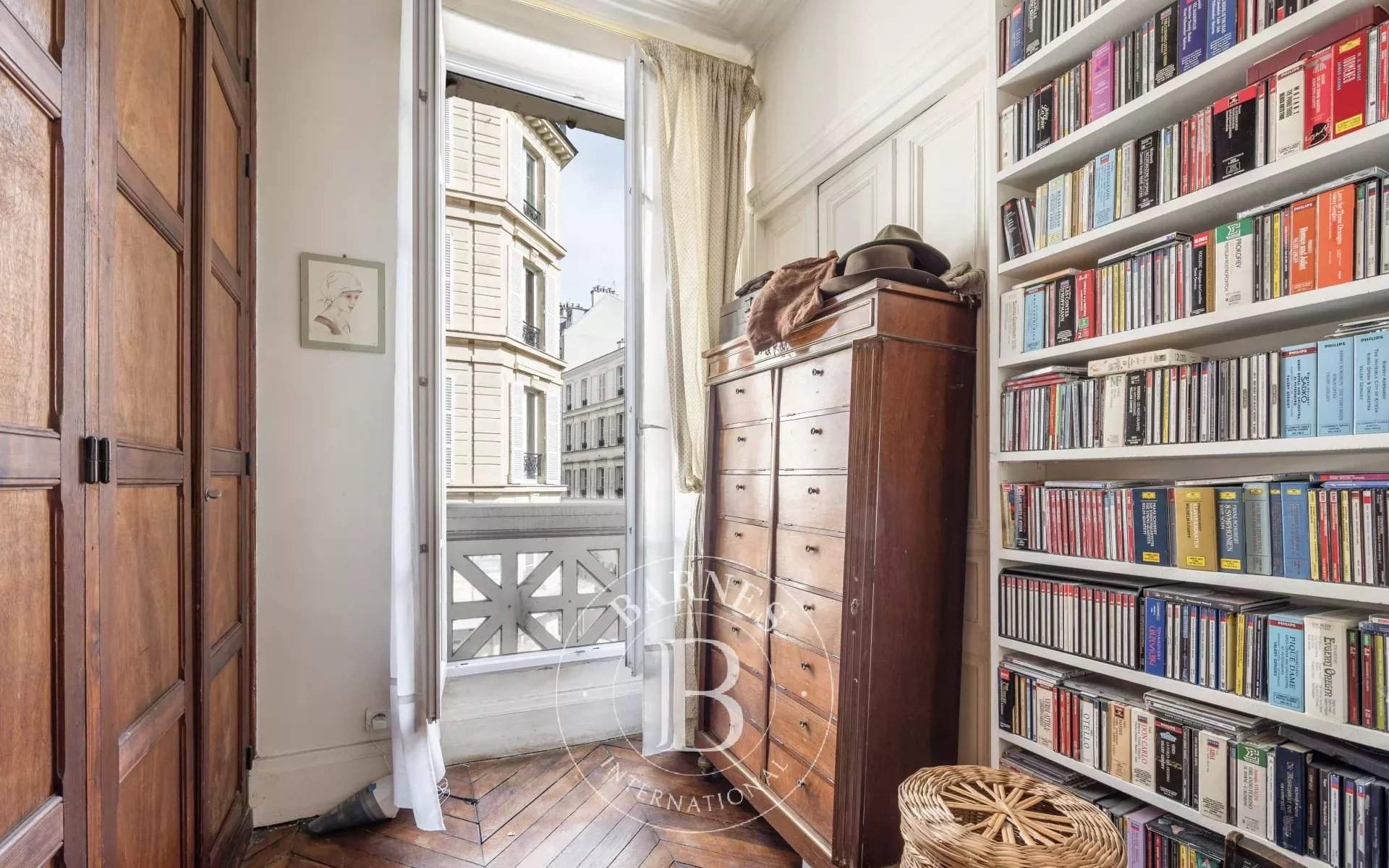 Paris  - Apartment 4 Bedrooms - picture 9