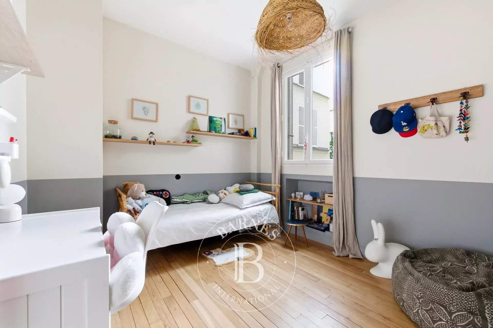 Paris  - Appartement 5 Pi&egrave;ces 3 Chambres - picture 12