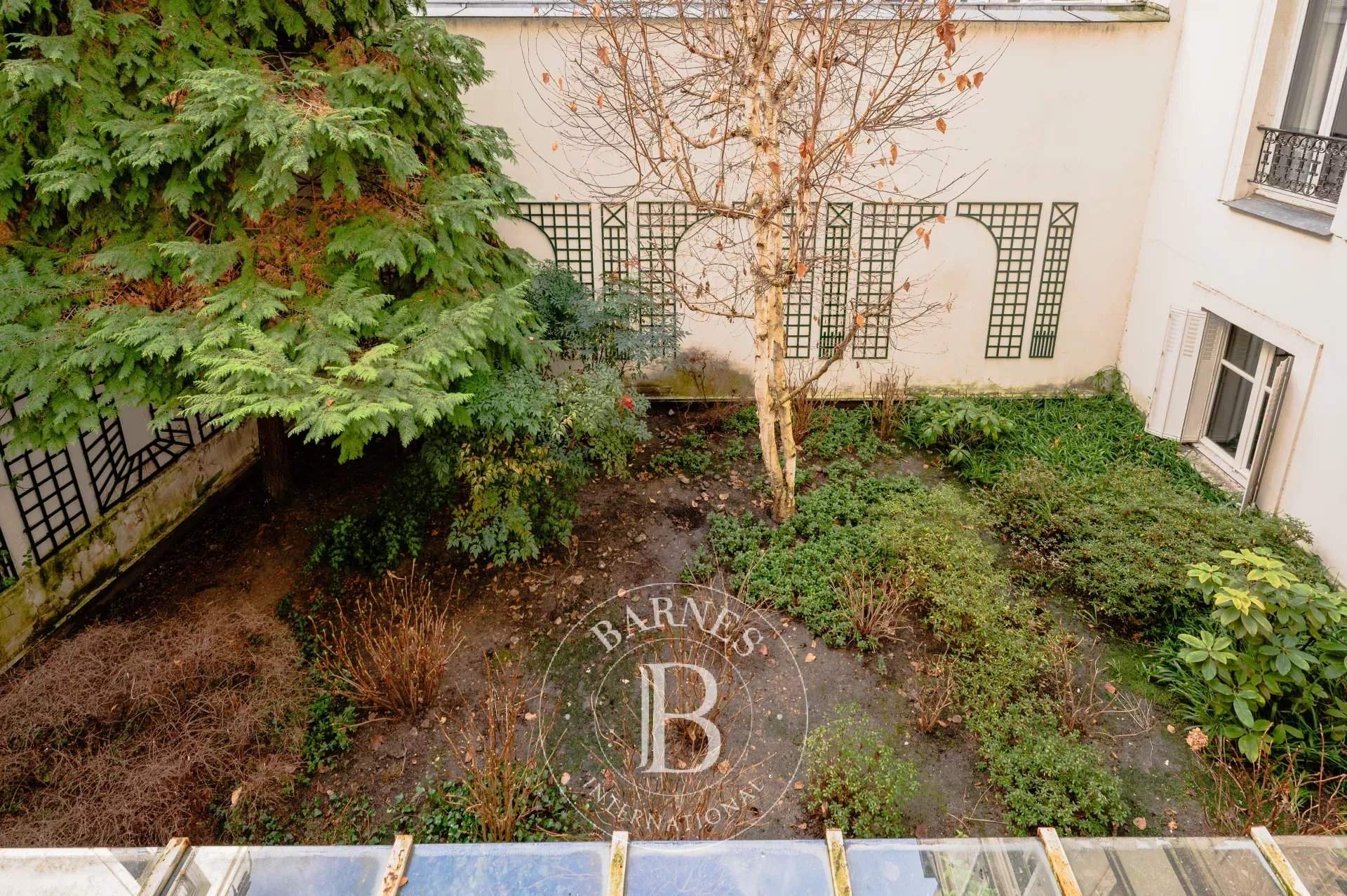 Paris  - Appartement 5 Pi&egrave;ces 3 Chambres - picture 10