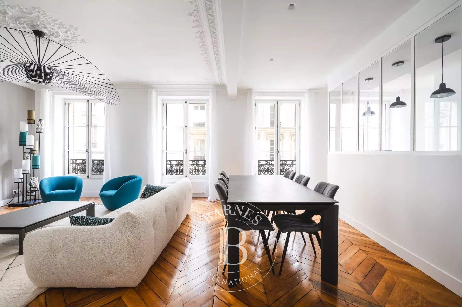 Paris  - Appartement 5 Pi&egrave;ces 2 Chambres - picture 2