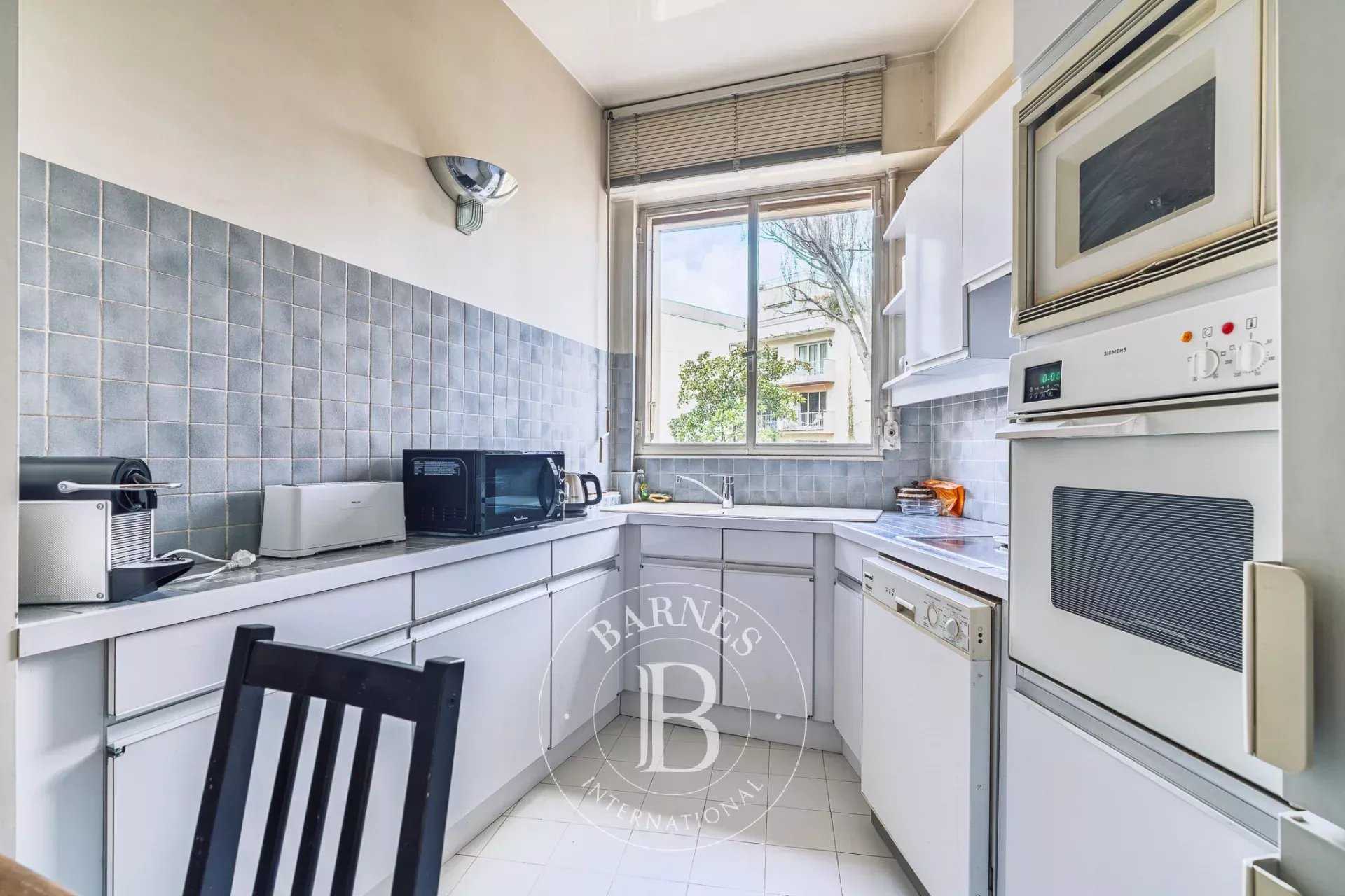 Neuilly-sur-Seine  - Appartement 2 Pi&egrave;ces, 1 Chambre