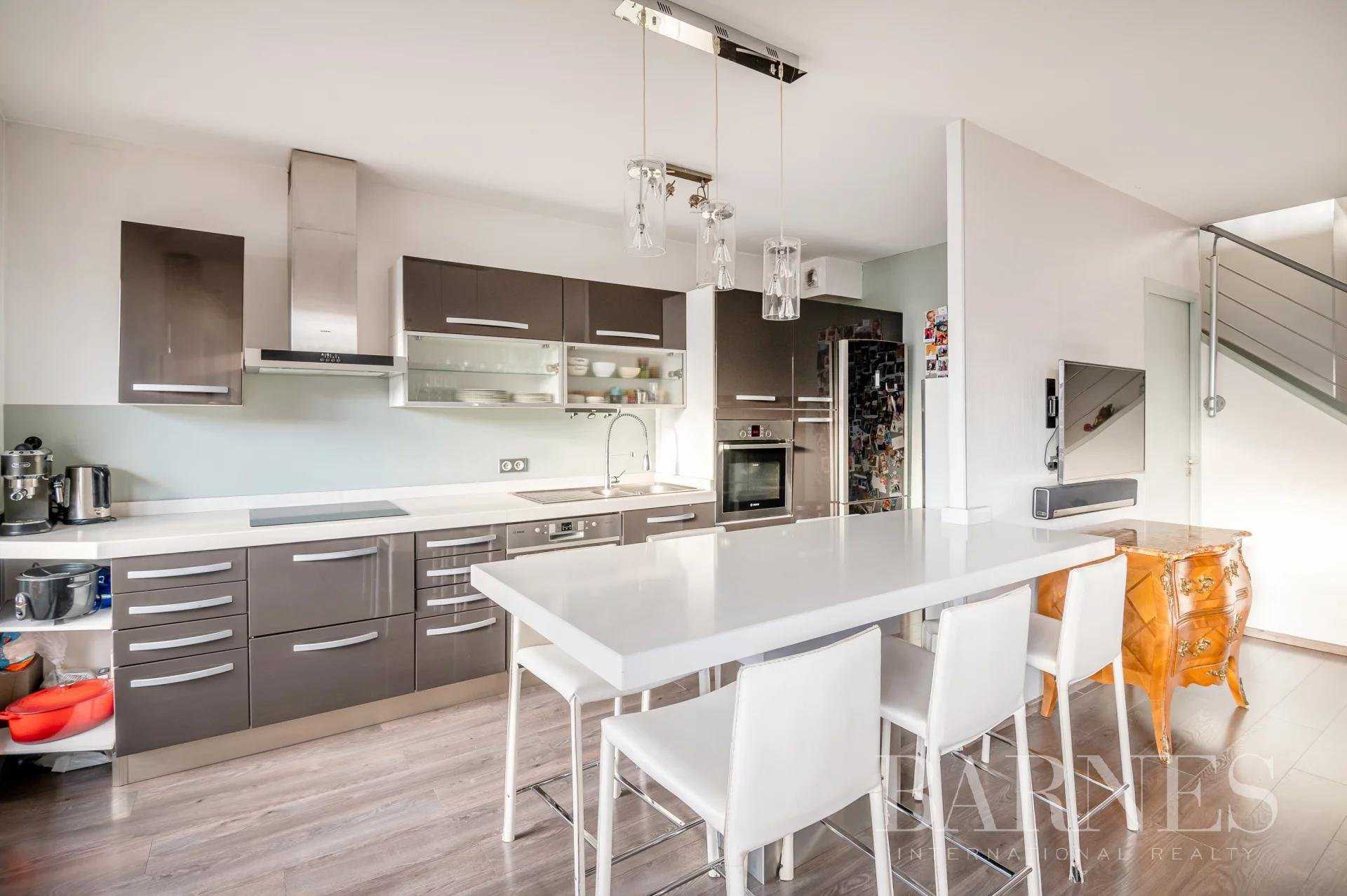 Levallois-Perret  - Appartement 3 Pièces 2 Chambres