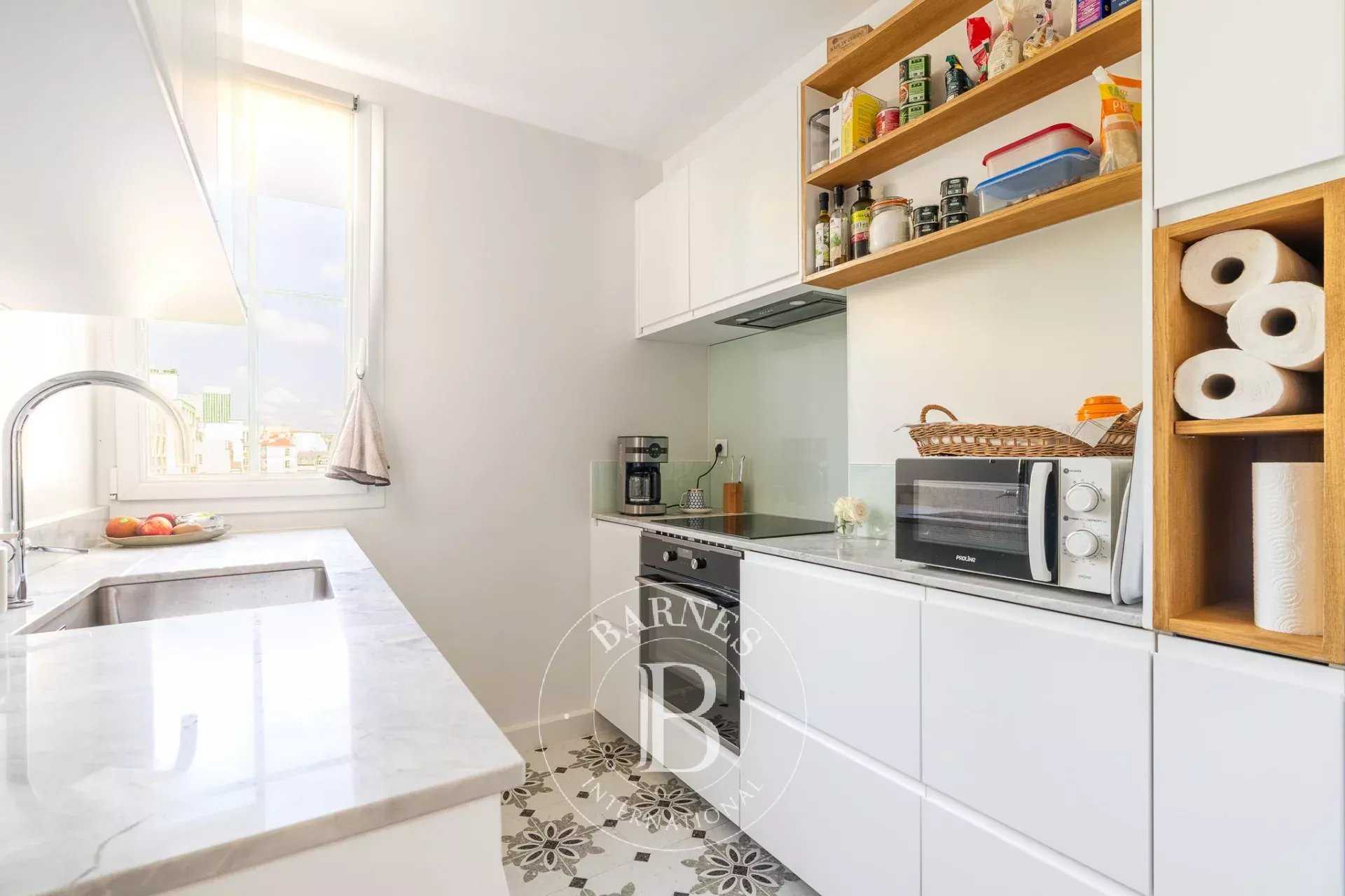 Neuilly-sur-Seine  - Appartement 2 Pi&egrave;ces, 1 Chambre