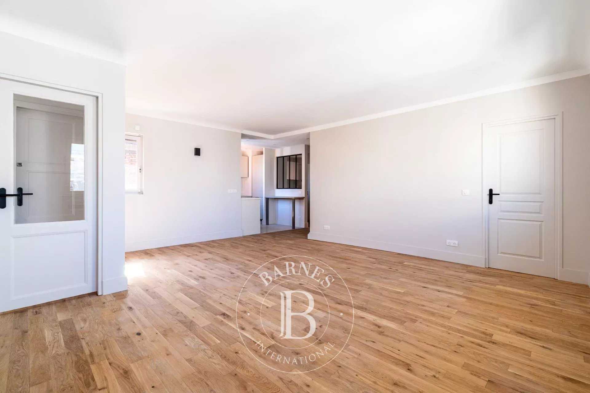 Levallois-Perret  - Apartment 2 Bedrooms