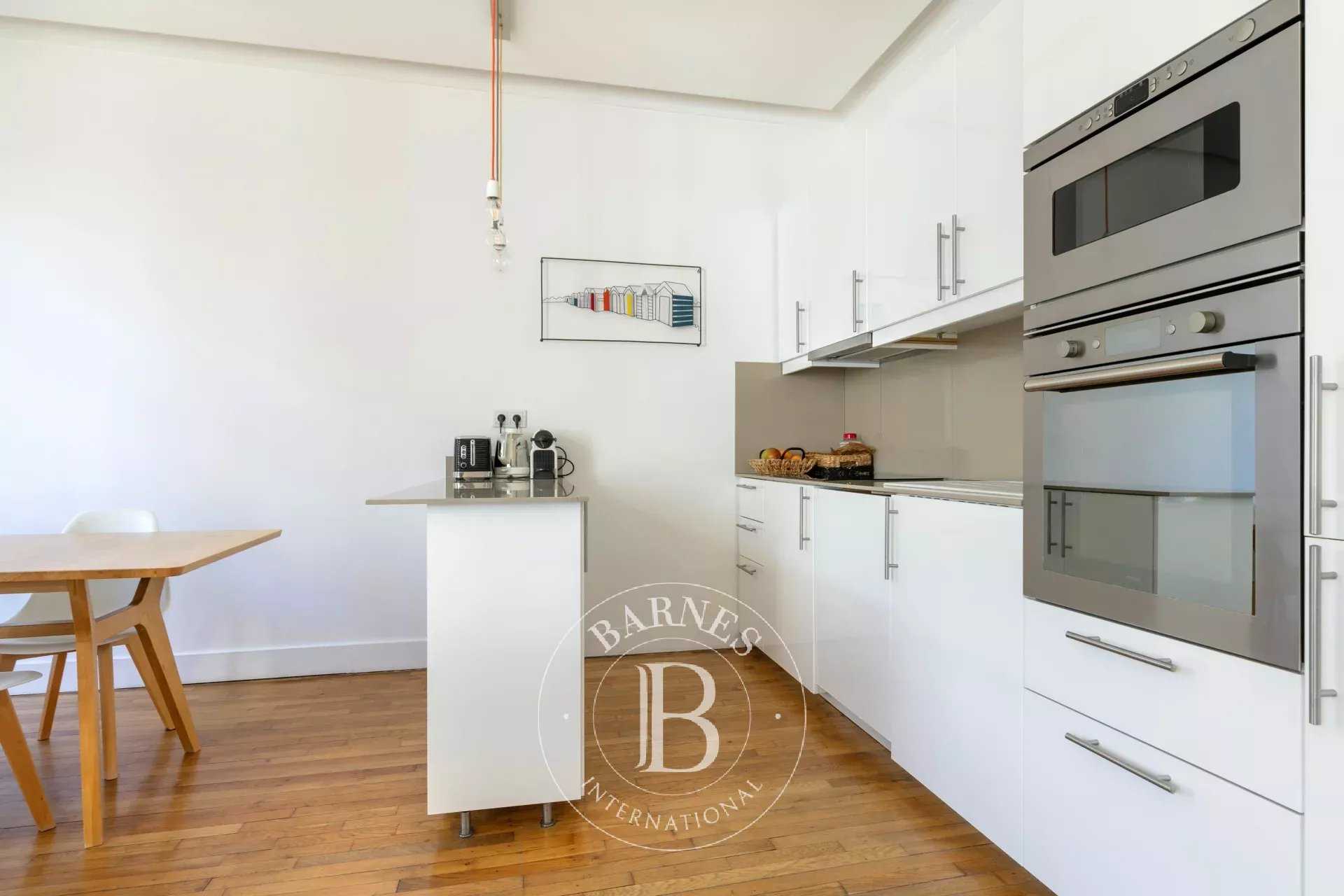 Neuilly-sur-Seine  - Apartment 2 Bedrooms