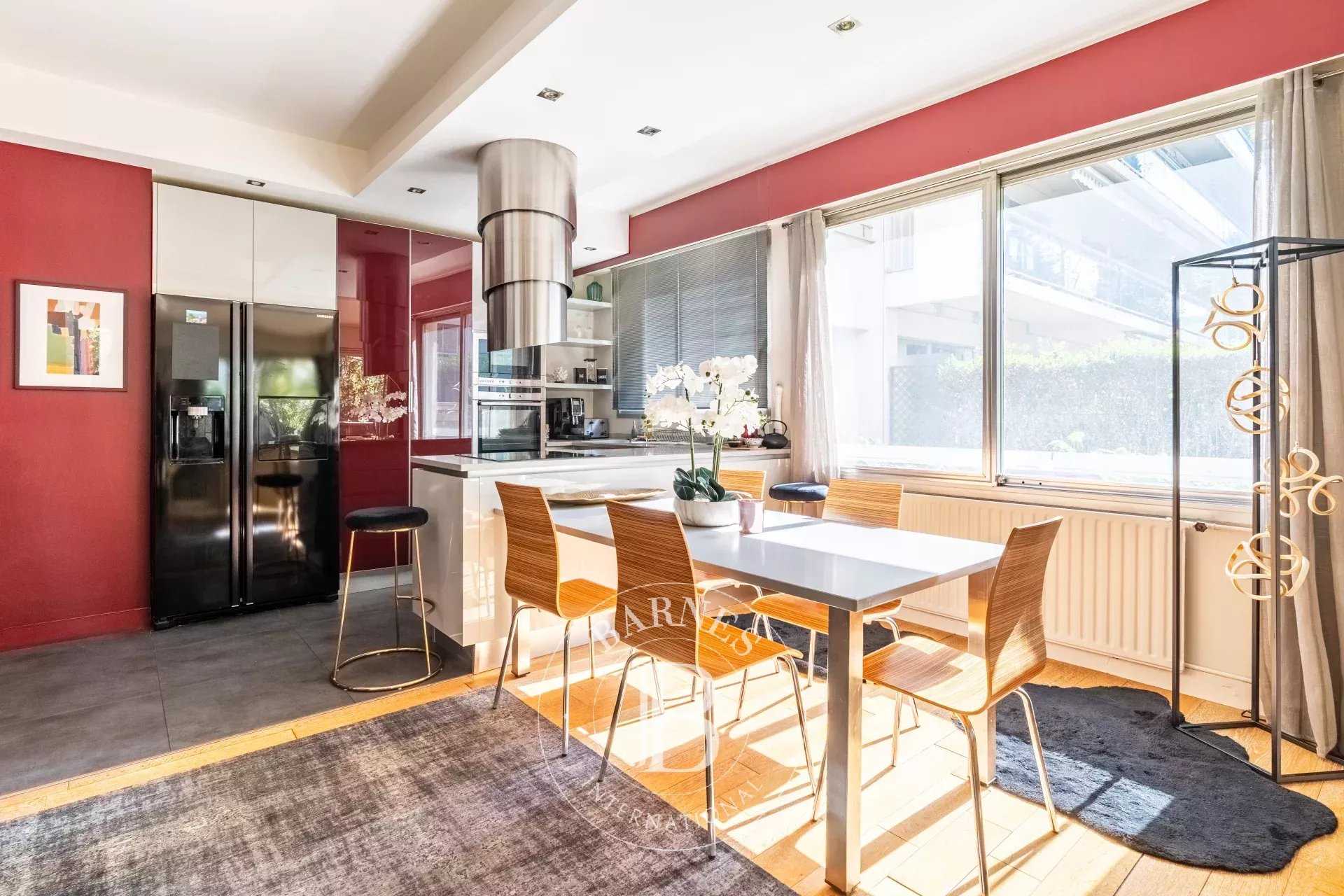 Neuilly-sur-Seine  - Appartement 4 Pièces 2 Chambres